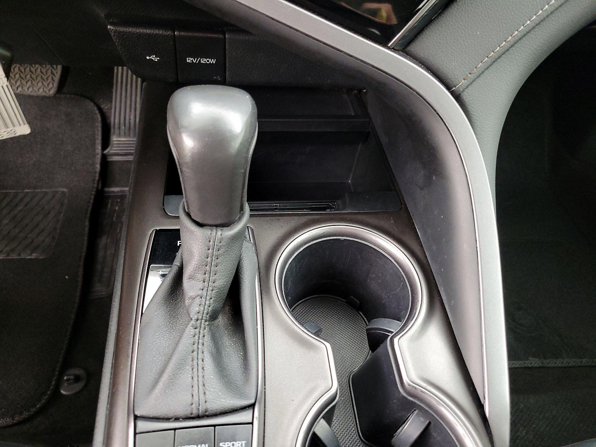 Thumbnail: 2024 Toyota Camry - 17