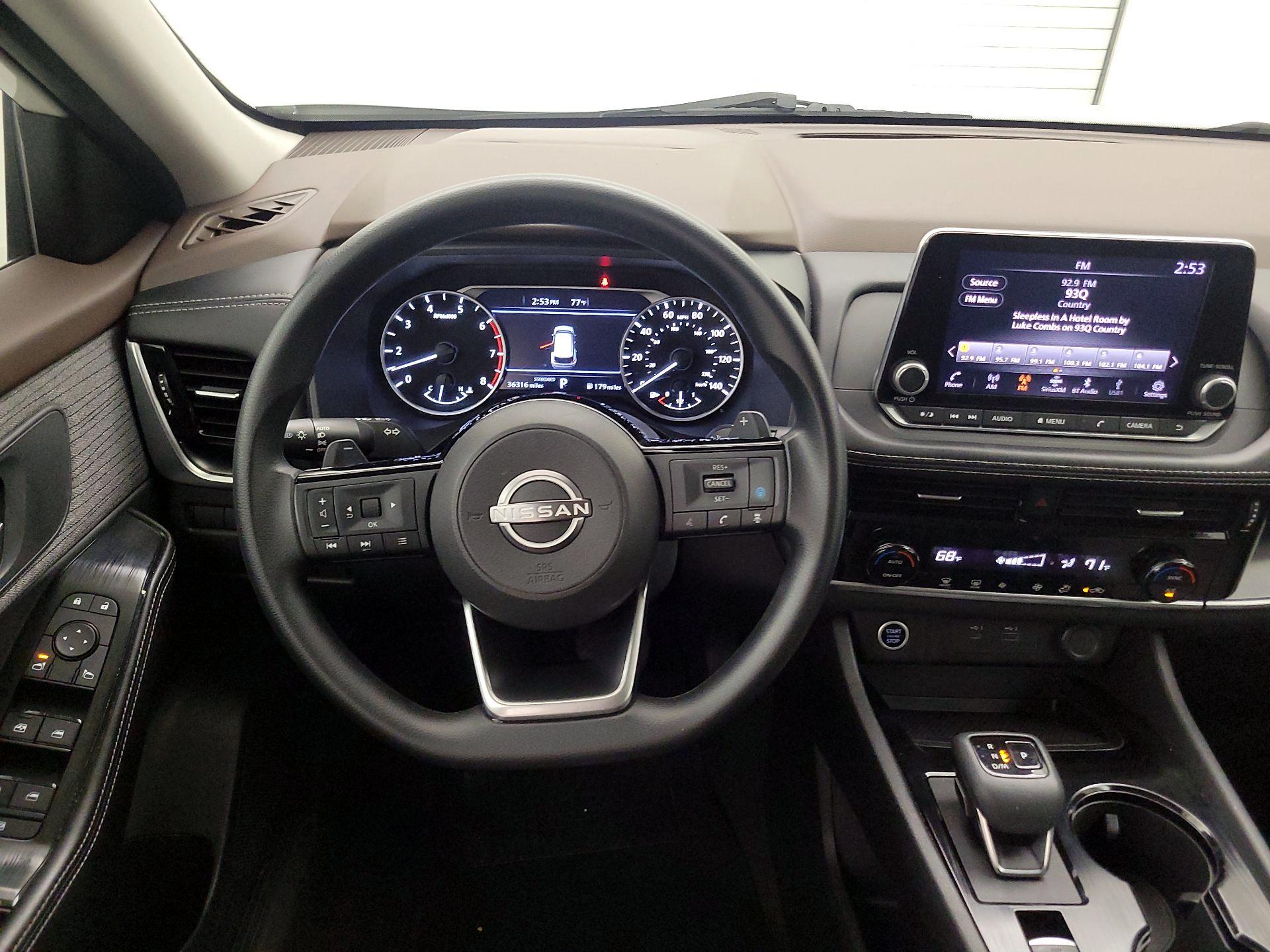 Thumbnail: 2023 Nissan Rogue - 10