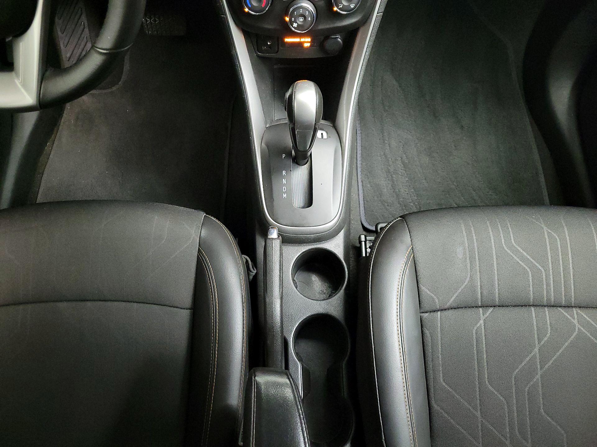 Thumbnail: 2020 Chevrolet Trax - 17