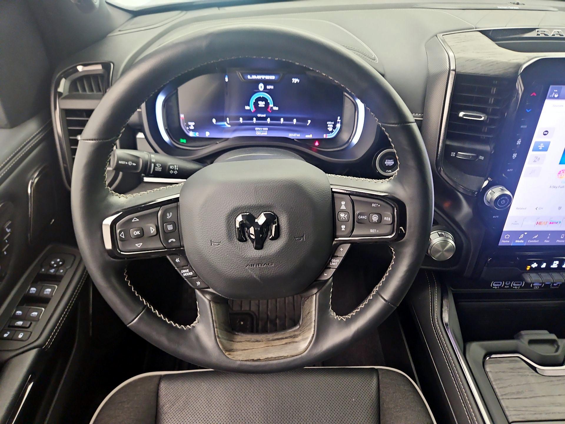 Thumbnail: 2025 RAM 1500 - 10