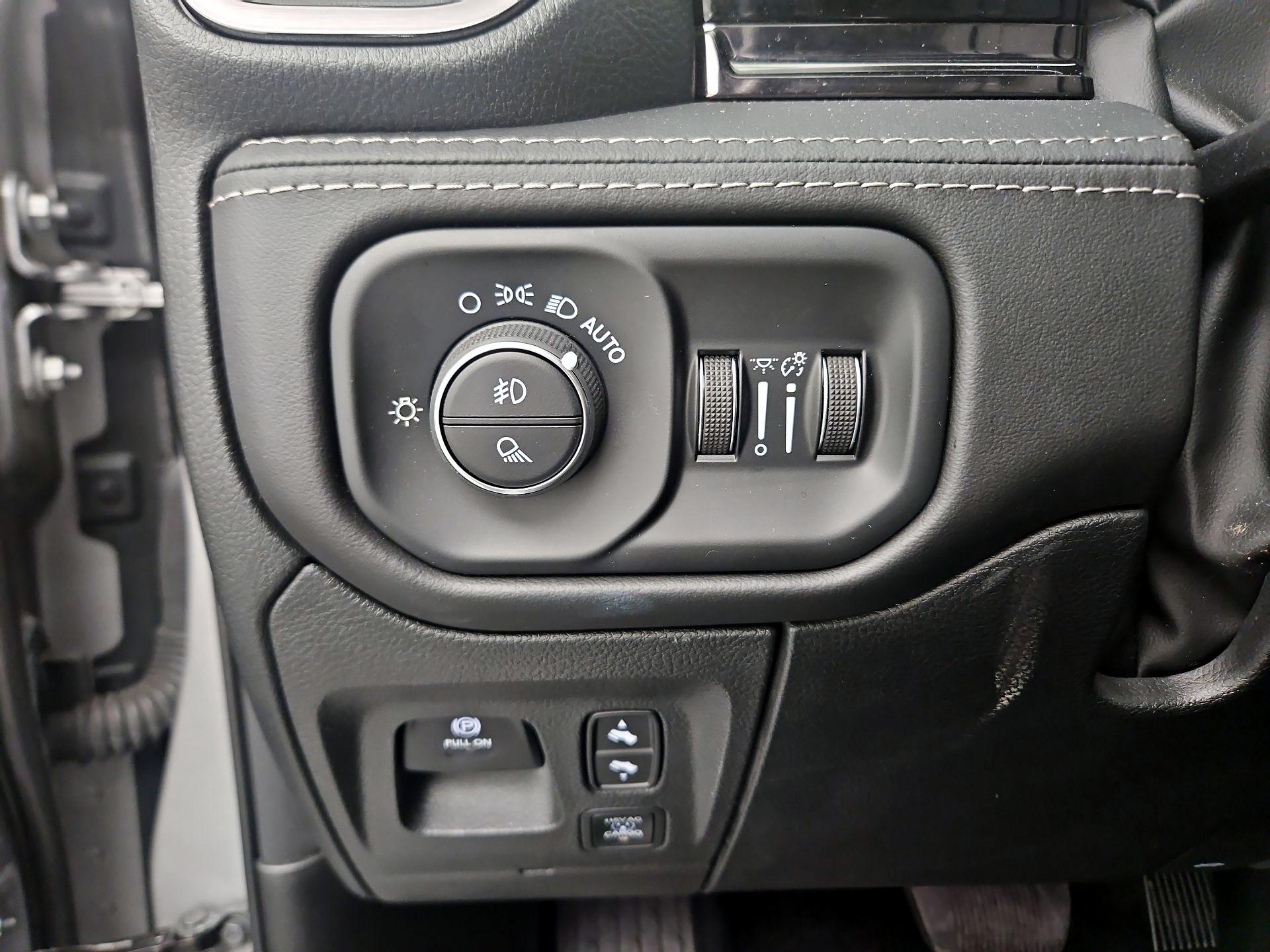 Thumbnail: 2025 RAM 1500 - 13