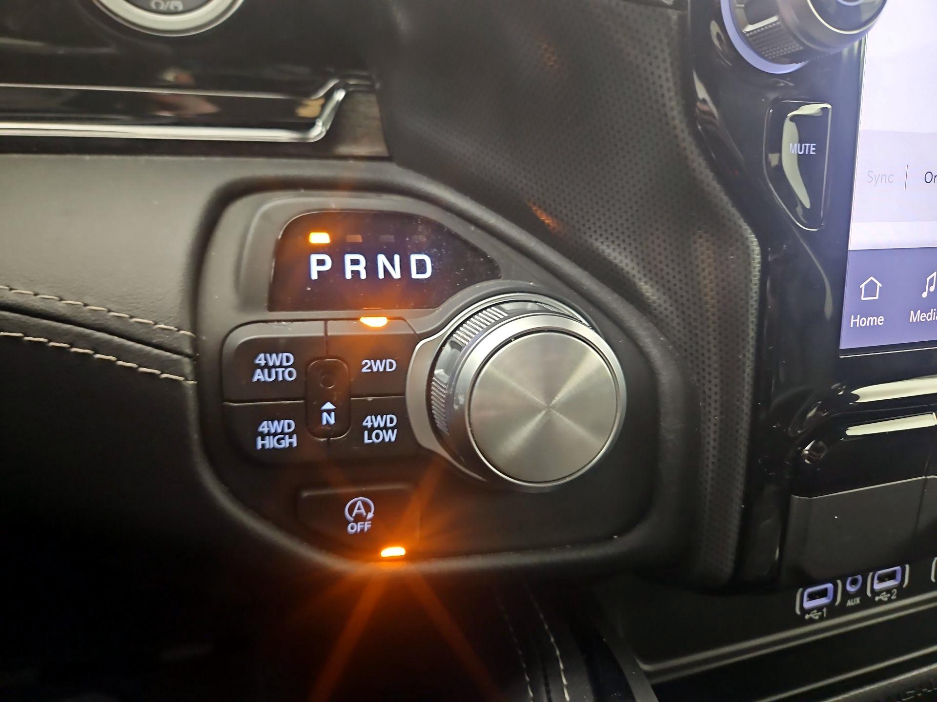 Thumbnail: 2025 RAM 1500 - 17