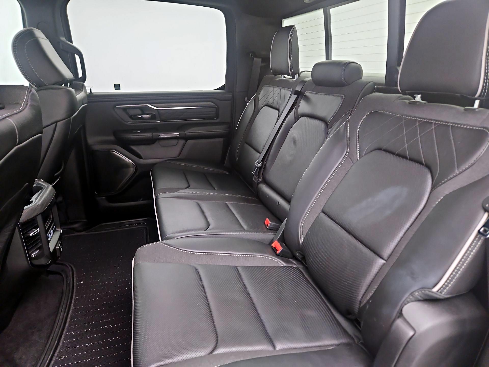 Thumbnail: 2025 RAM 1500 - 18