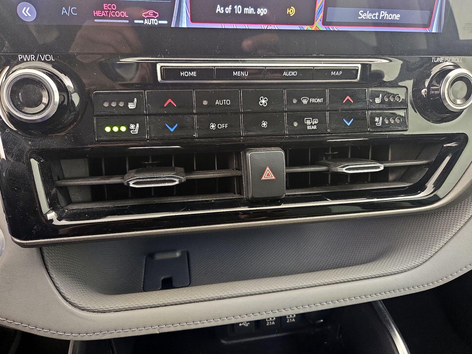 Thumbnail: 2021 Toyota Highlander - 16