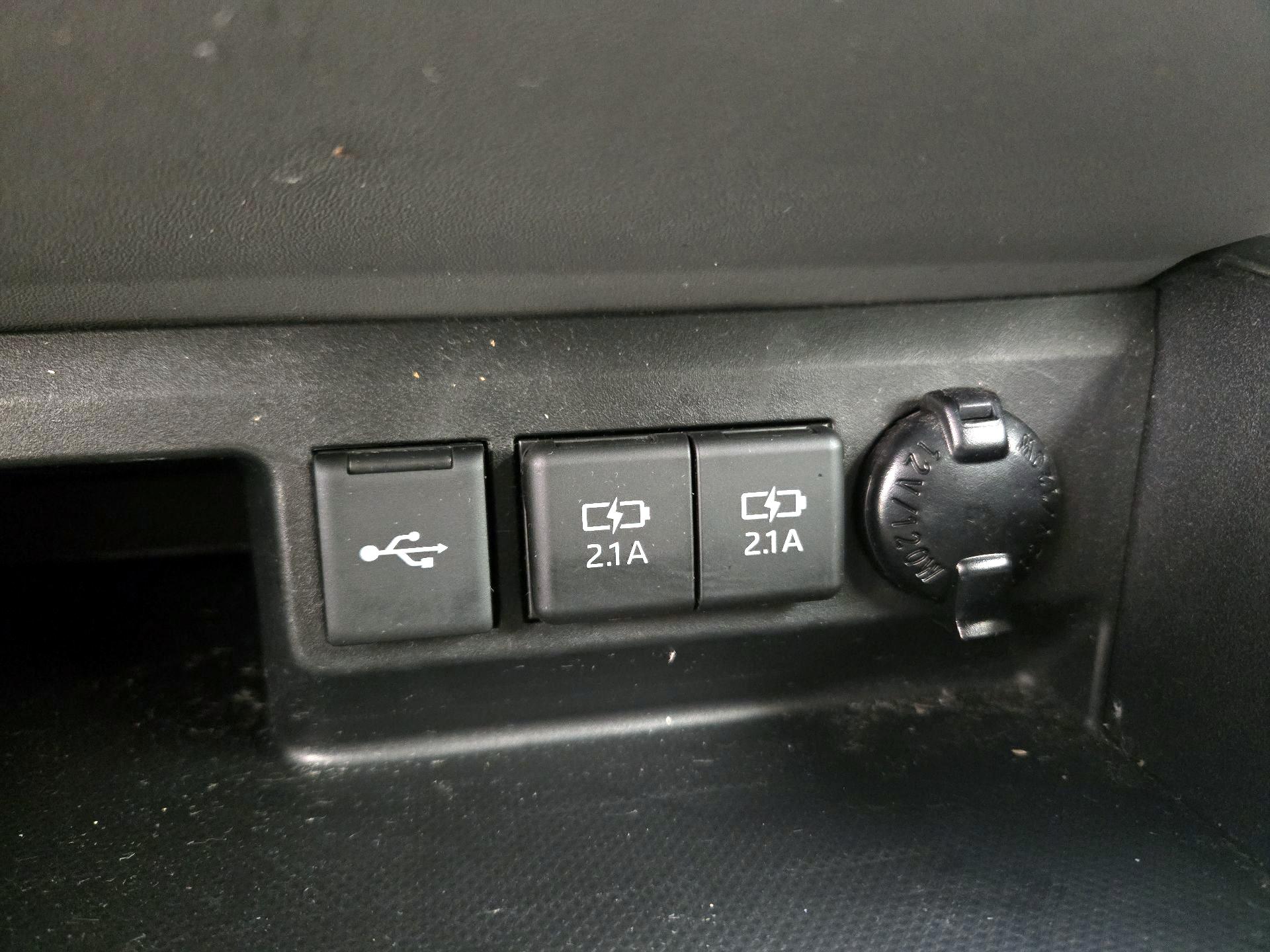 Thumbnail: 2021 Toyota Highlander - 18