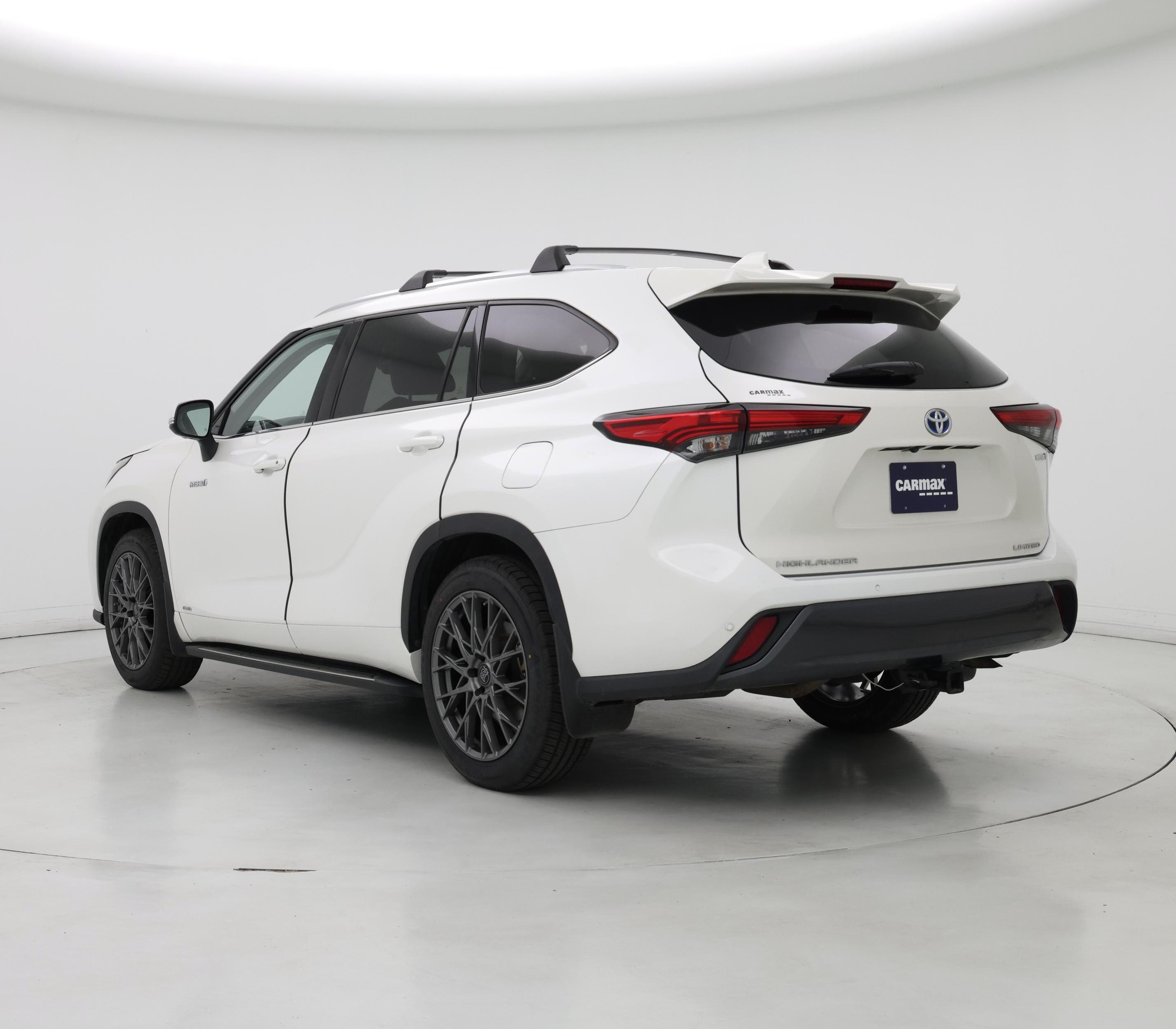 Thumbnail: 2021 Toyota Highlander - 2