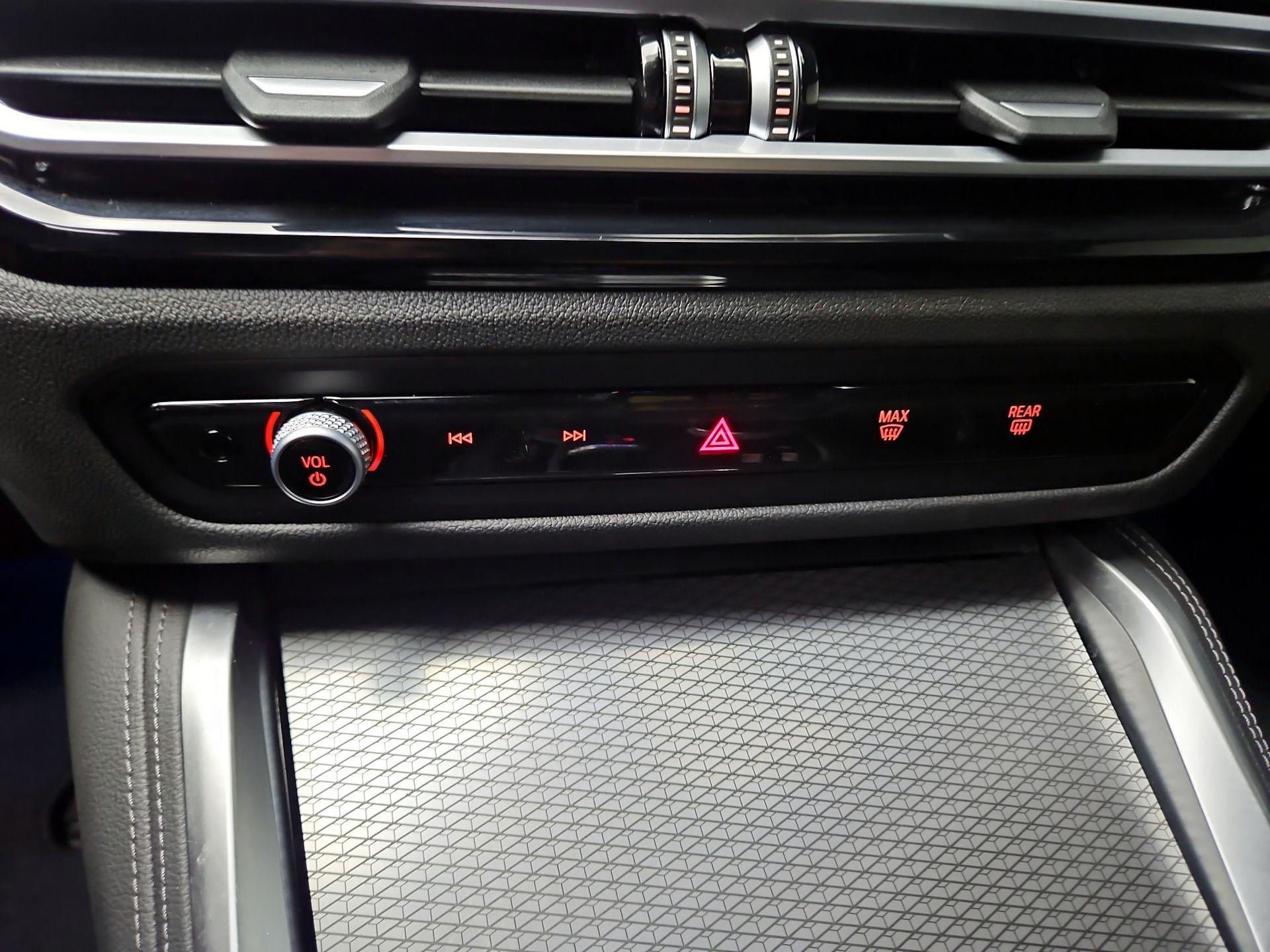 Thumbnail: 2024 BMW 4 Series - 17