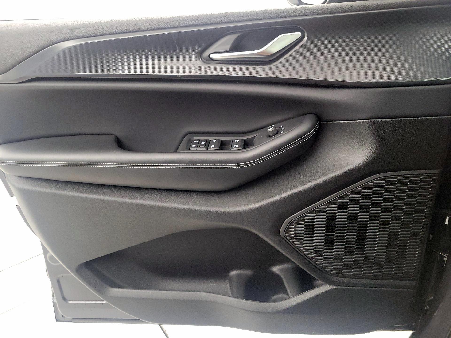 Thumbnail: 2025 Jeep Grand Cherokee - 12