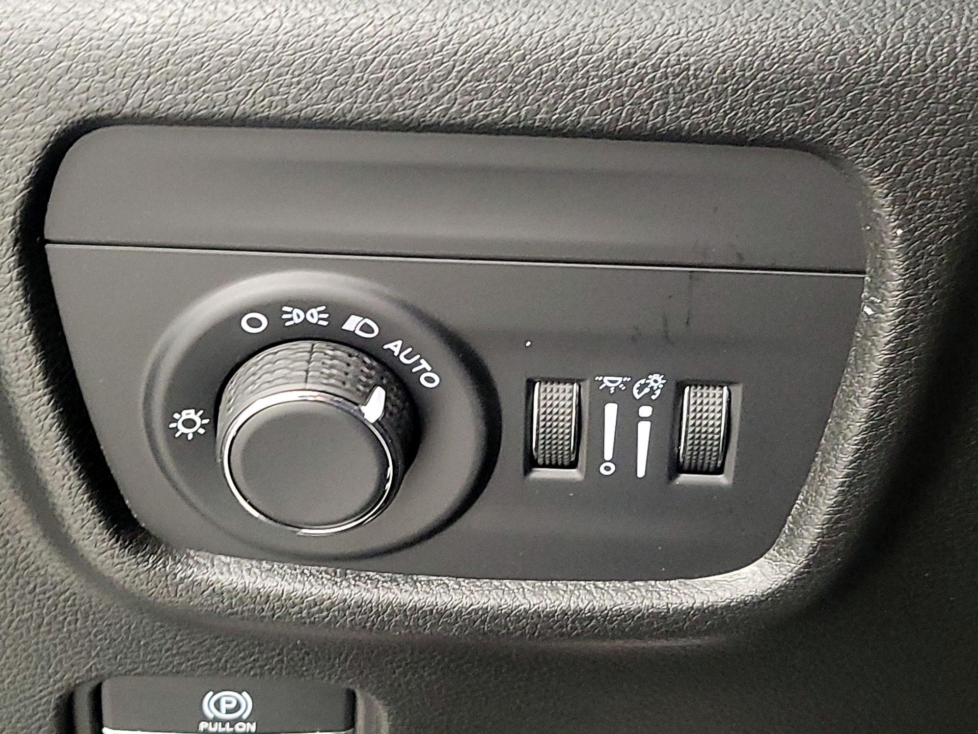 Thumbnail: 2025 Jeep Grand Cherokee - 13