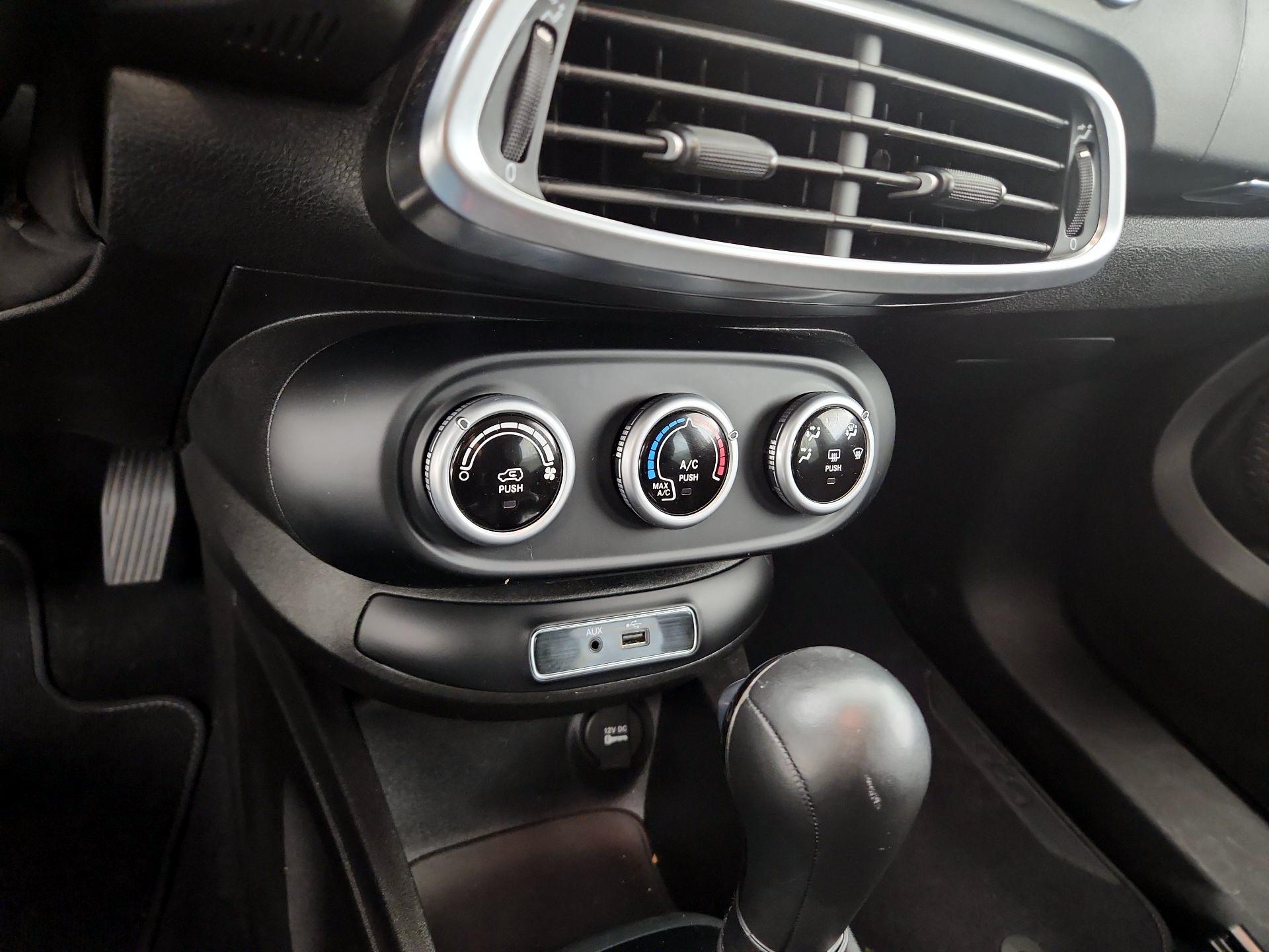 Thumbnail: 2017 Fiat 500X - 14