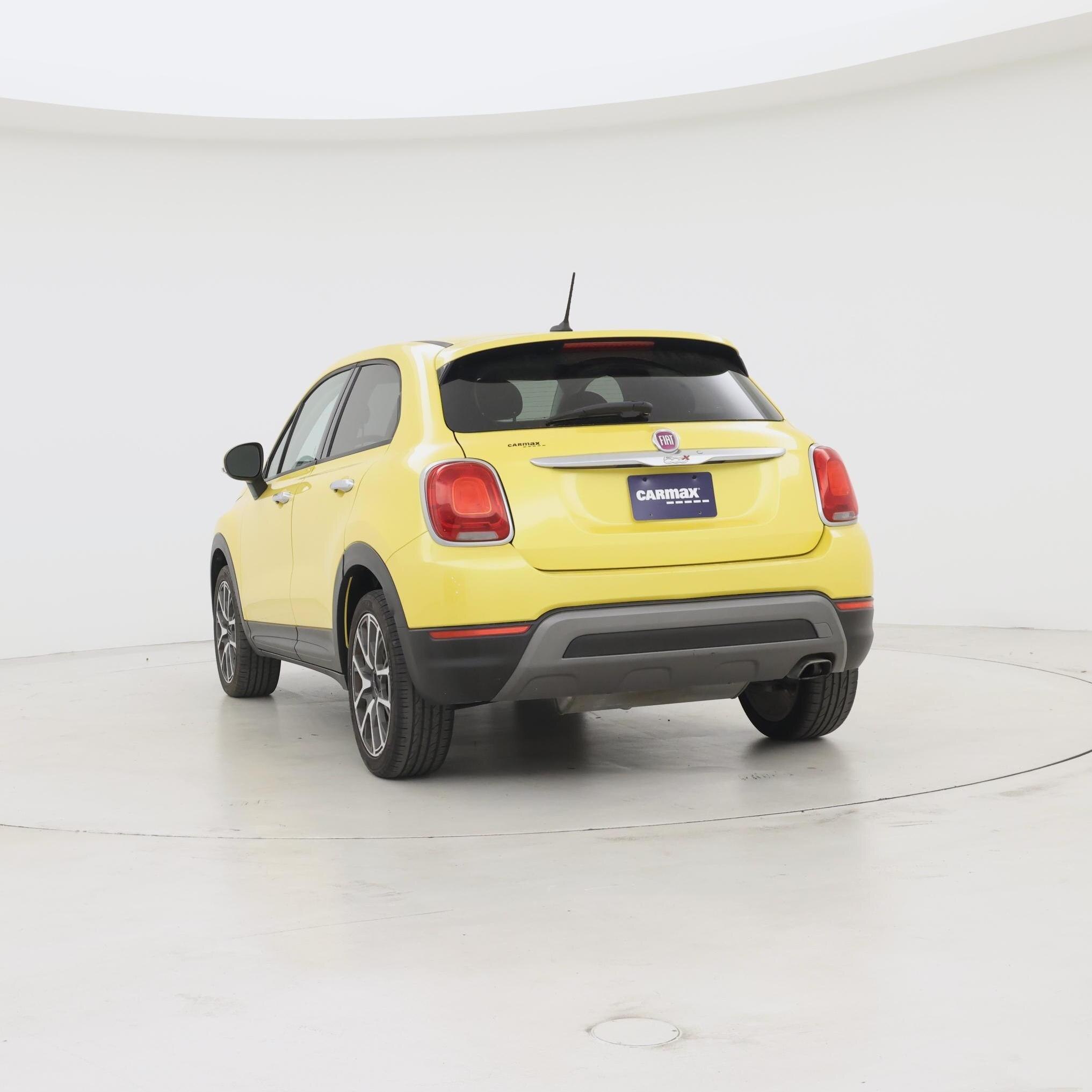 Thumbnail: 2017 Fiat 500X - 4