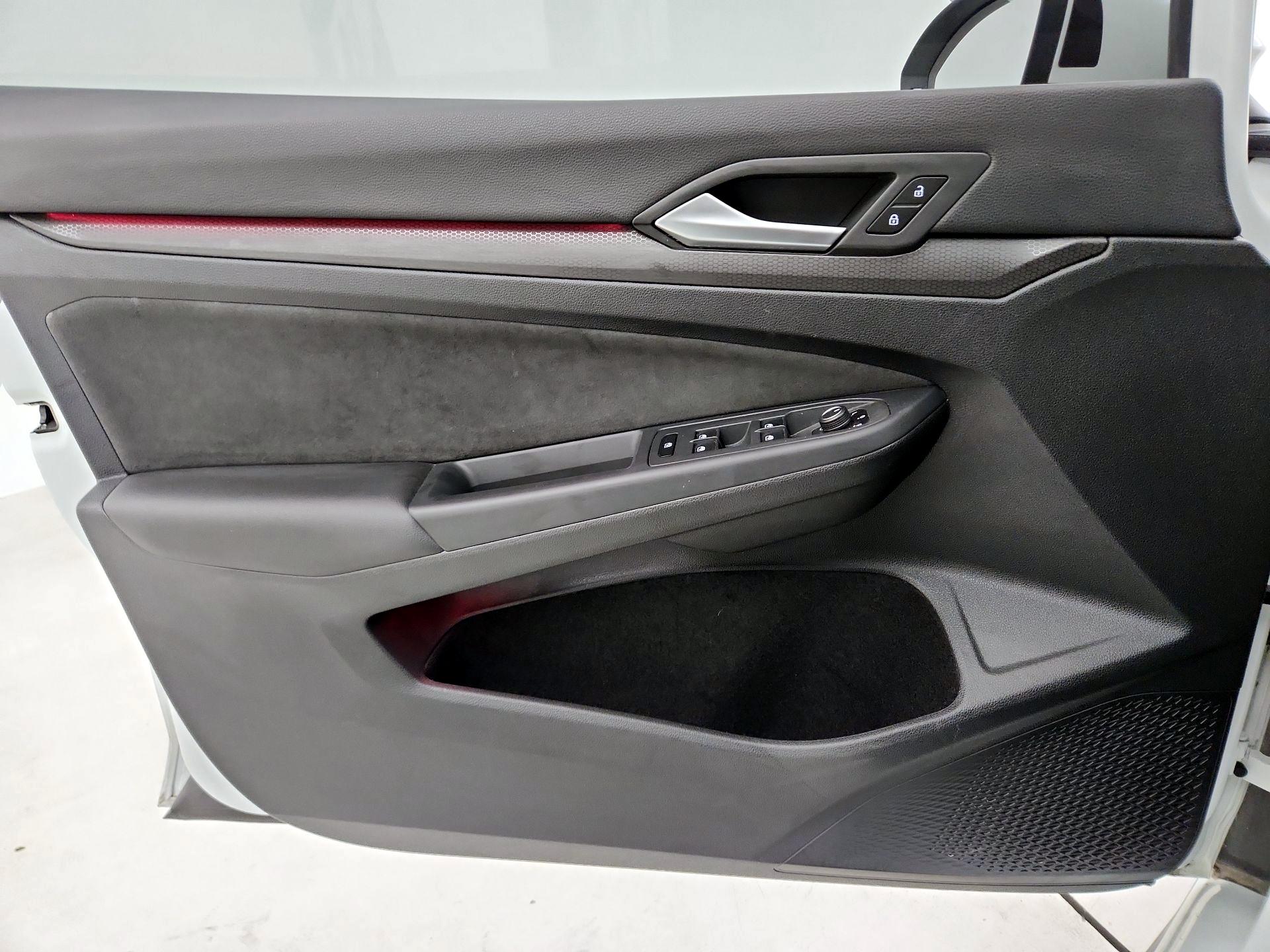 Thumbnail: 2024 Volkswagen Golf - 10