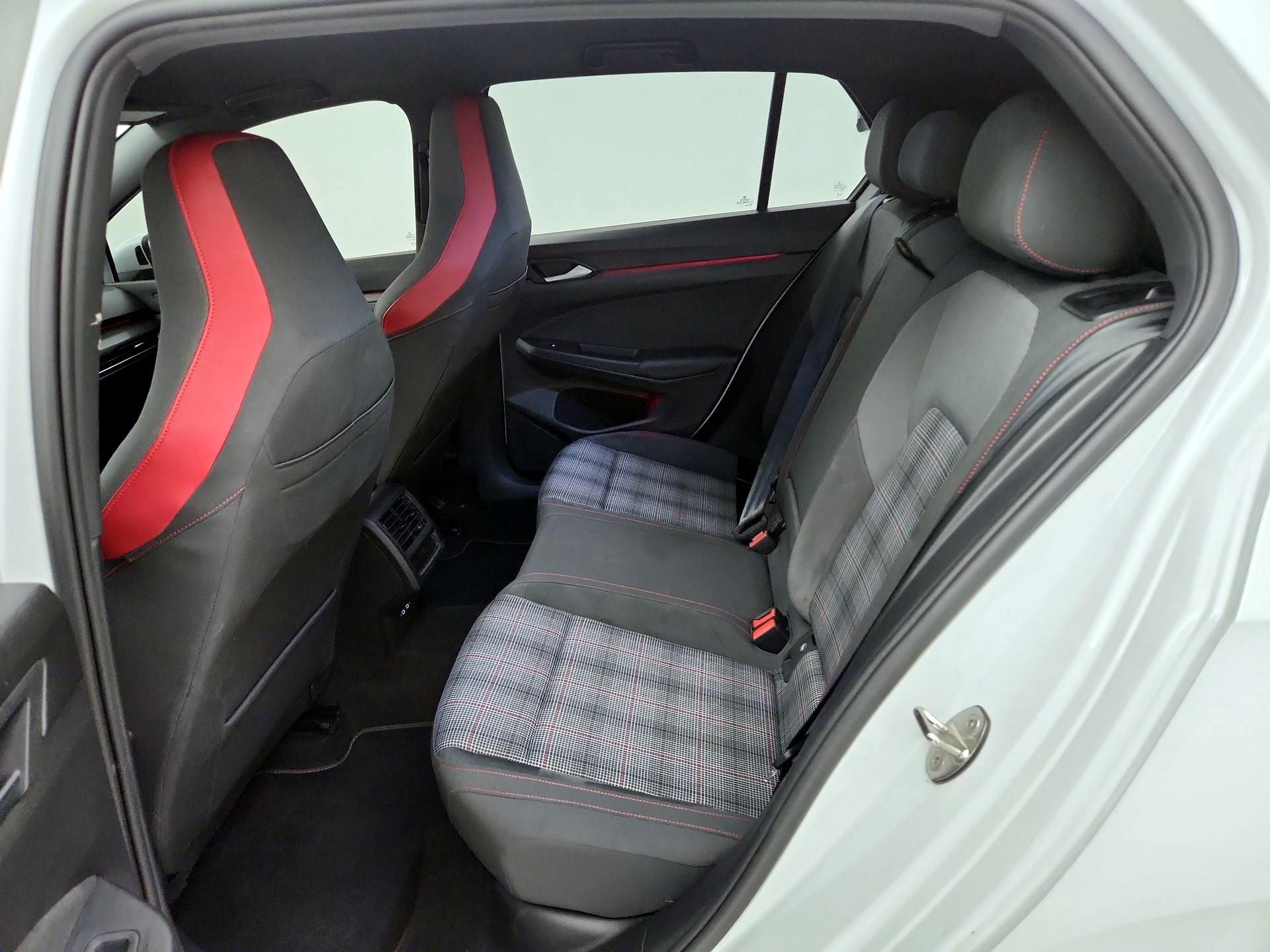 Thumbnail: 2024 Volkswagen Golf - 17