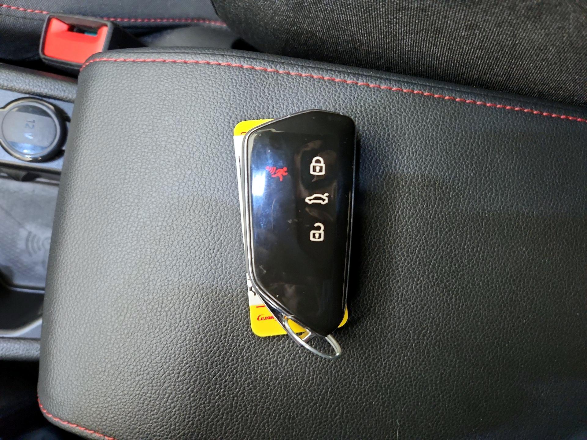 Thumbnail: 2024 Volkswagen Golf - 20