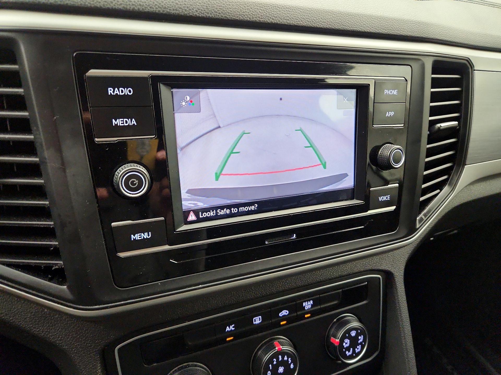 Thumbnail: 2021 Volkswagen Atlas - 14