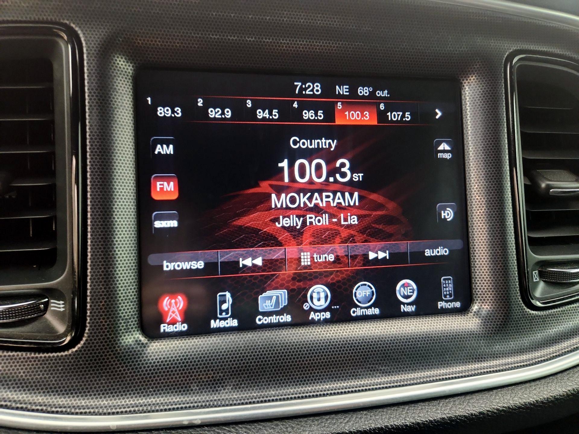 Thumbnail: 2015 Dodge Challenger - 16