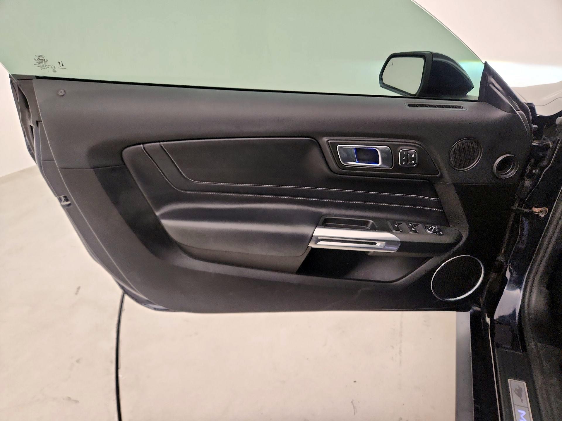 Thumbnail: 2021 Ford Mustang - 10