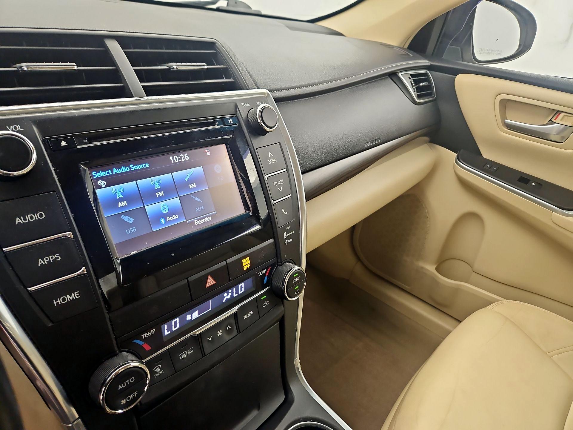 Thumbnail: 2015 Toyota Camry - 14