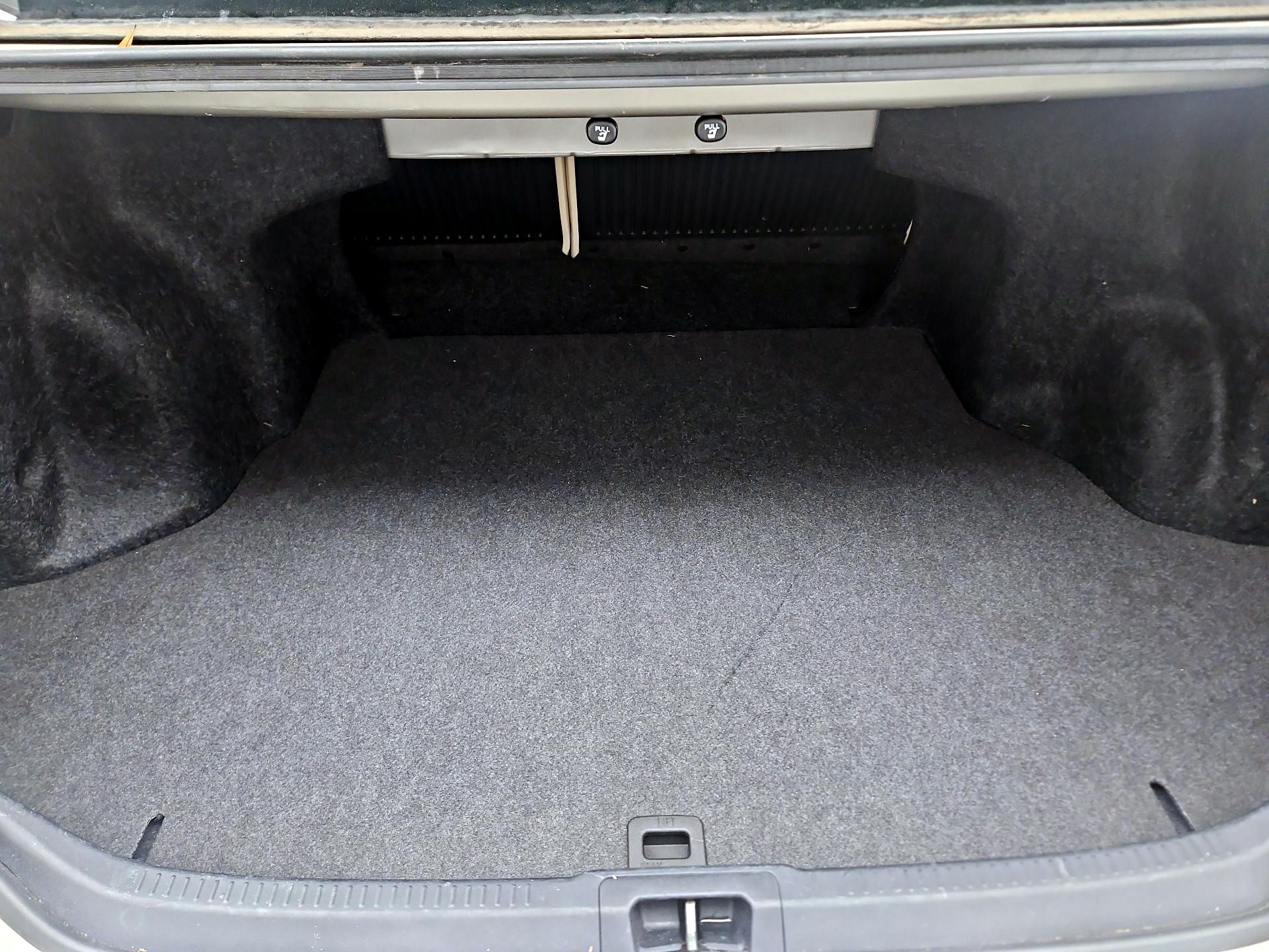 Thumbnail: 2015 Toyota Camry - 17