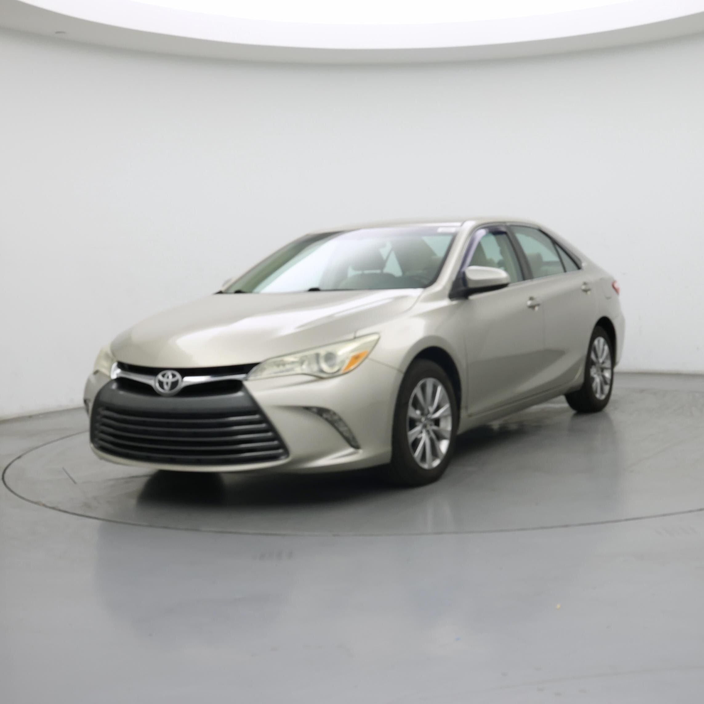 Thumbnail: 2015 Toyota Camry - 4