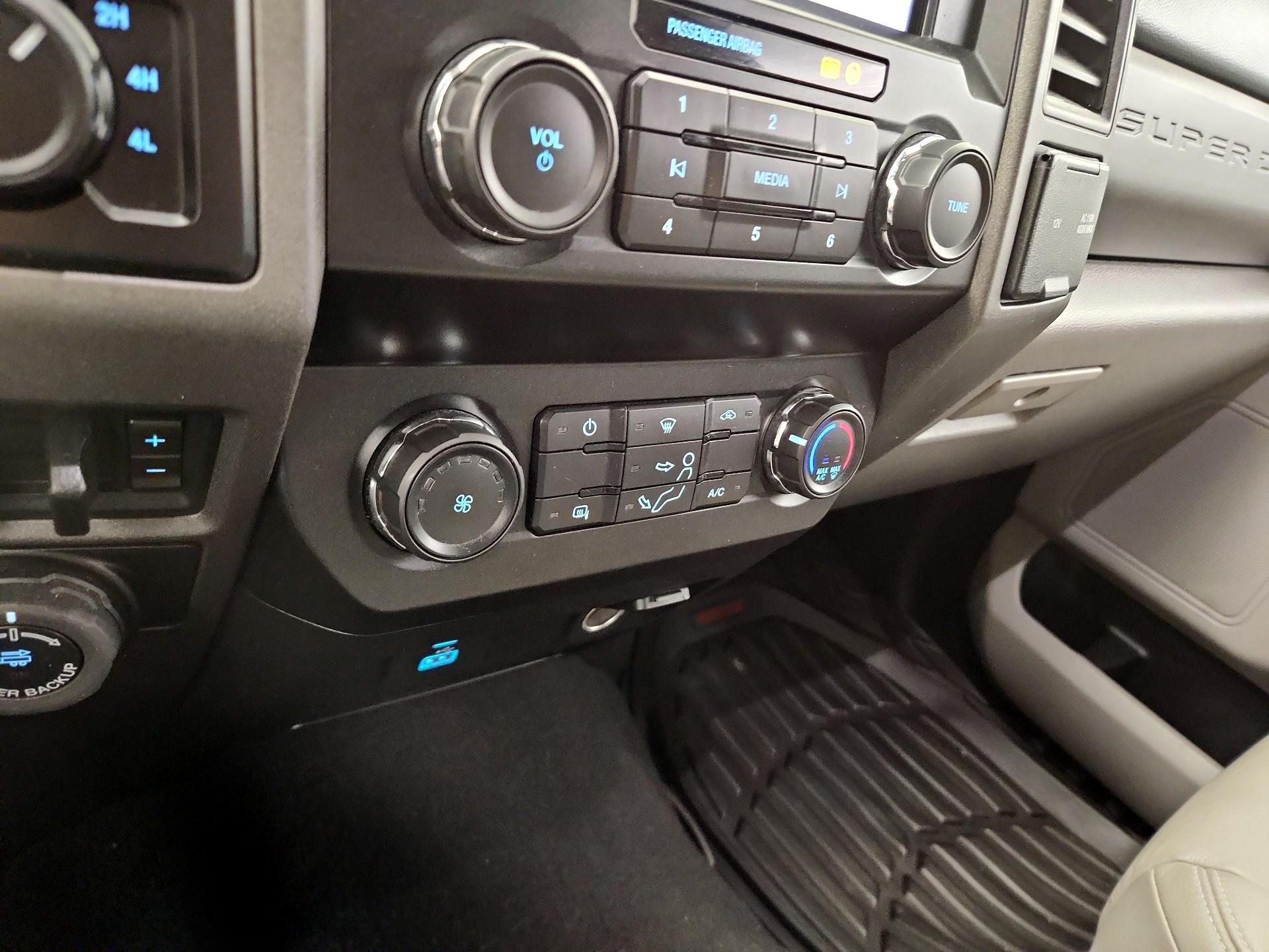 Thumbnail: 2020 Ford F-250 - 14