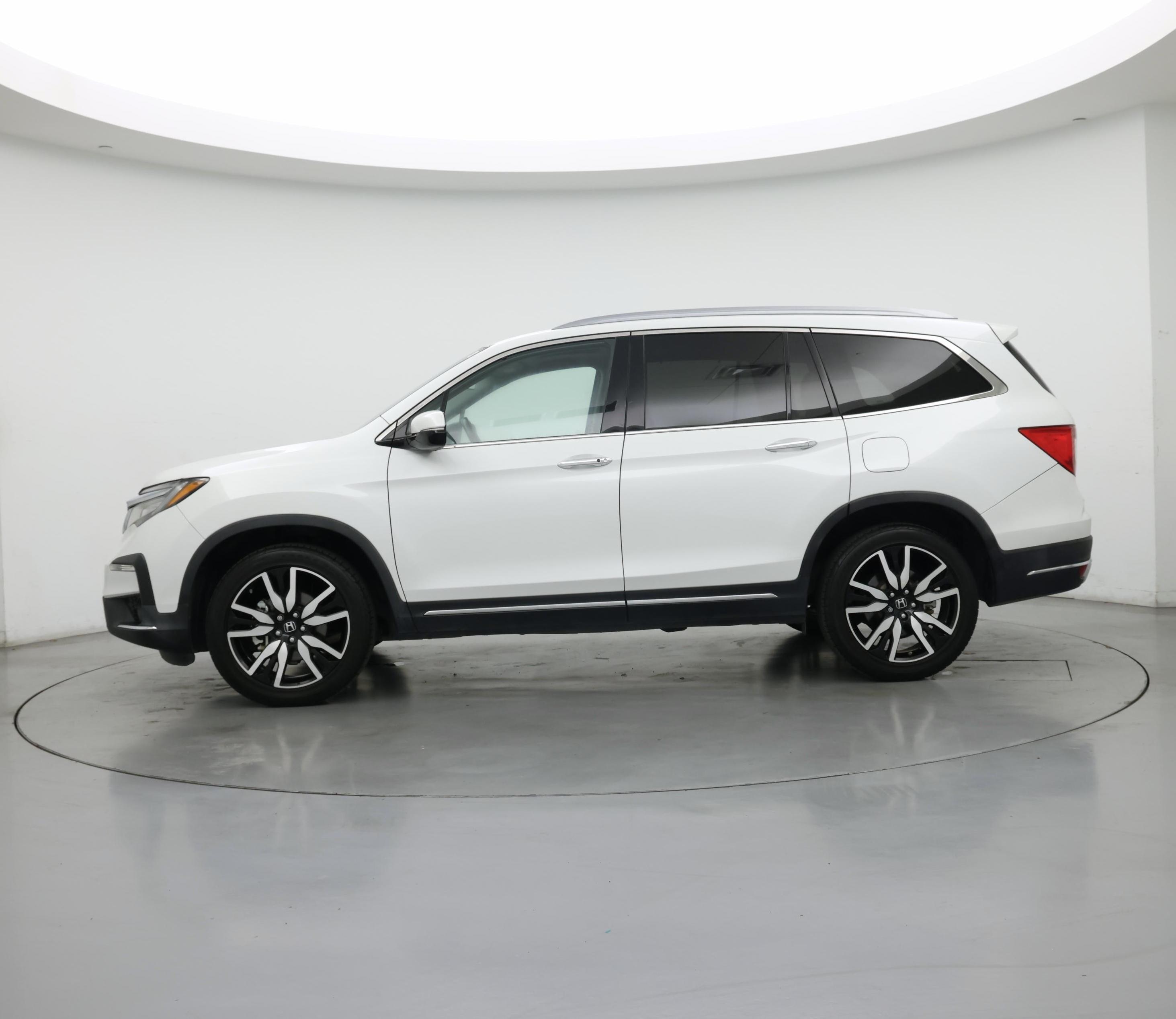 Thumbnail: 2021 Honda Pilot - 3