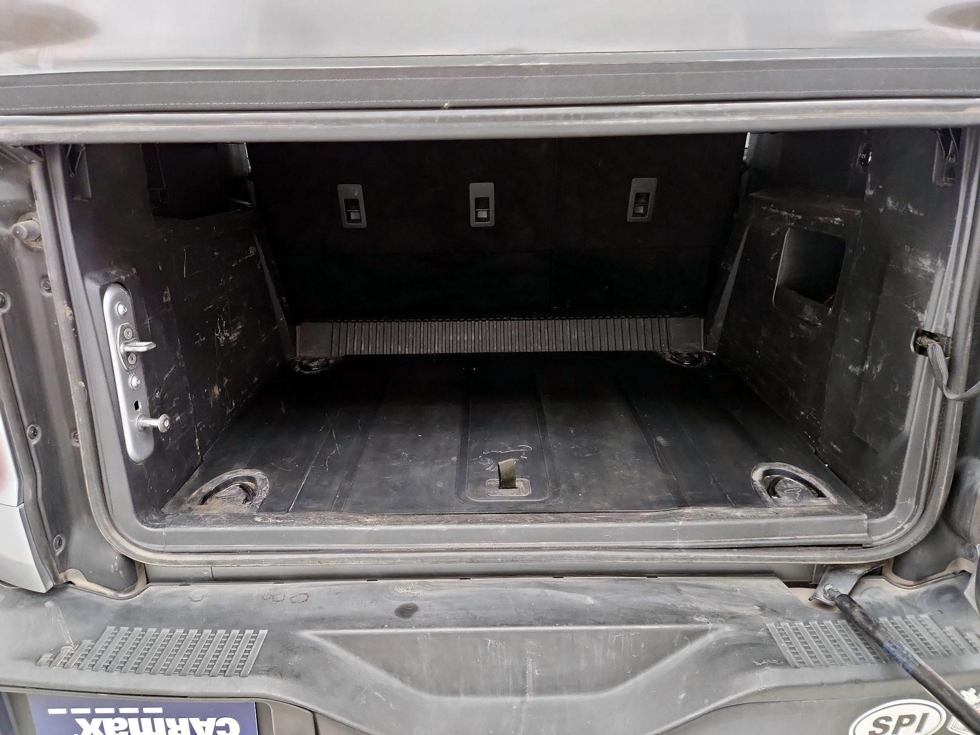 Thumbnail: 2021 Ford Bronco - 18