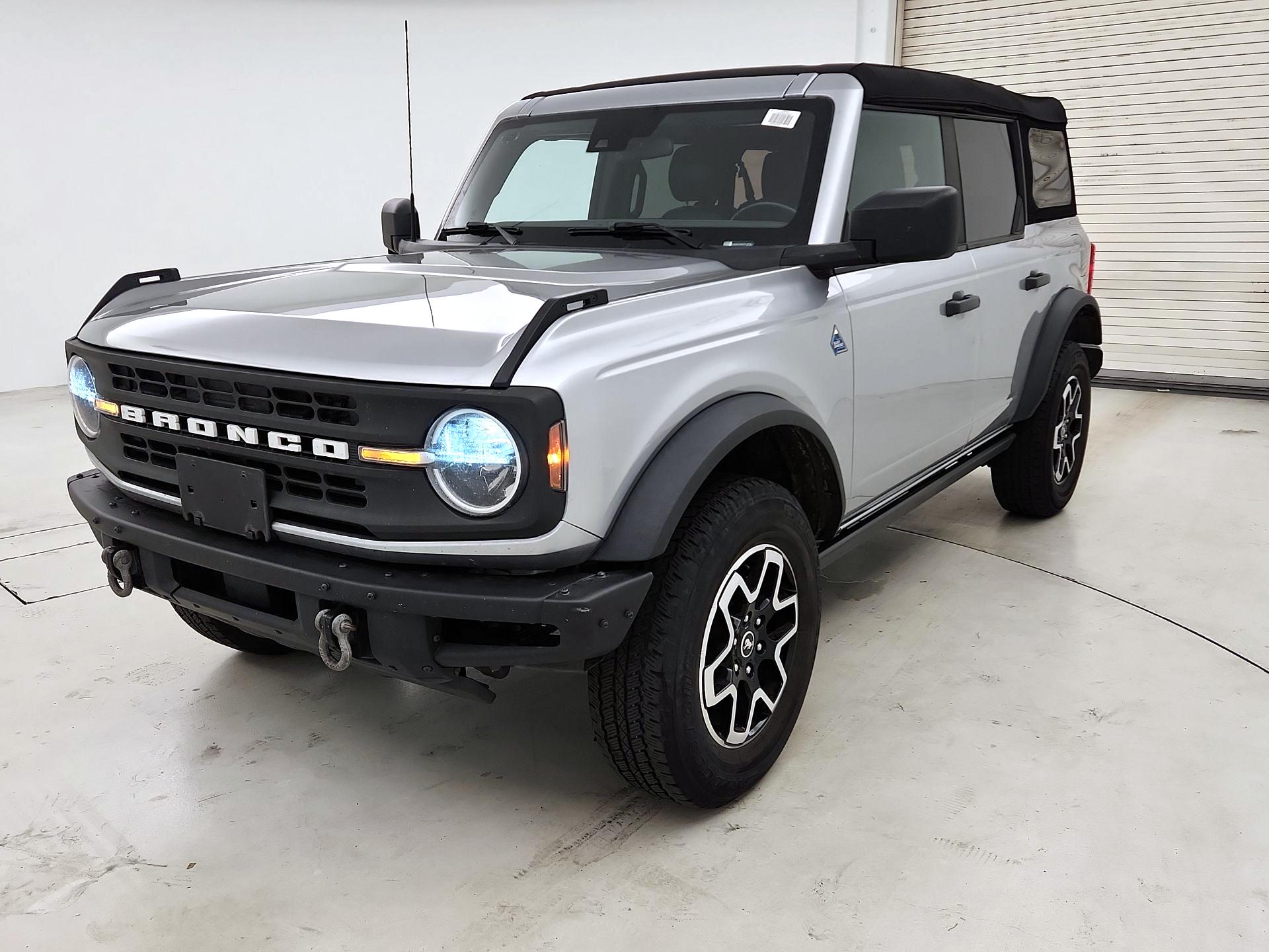 Thumbnail: 2021 Ford Bronco - 3