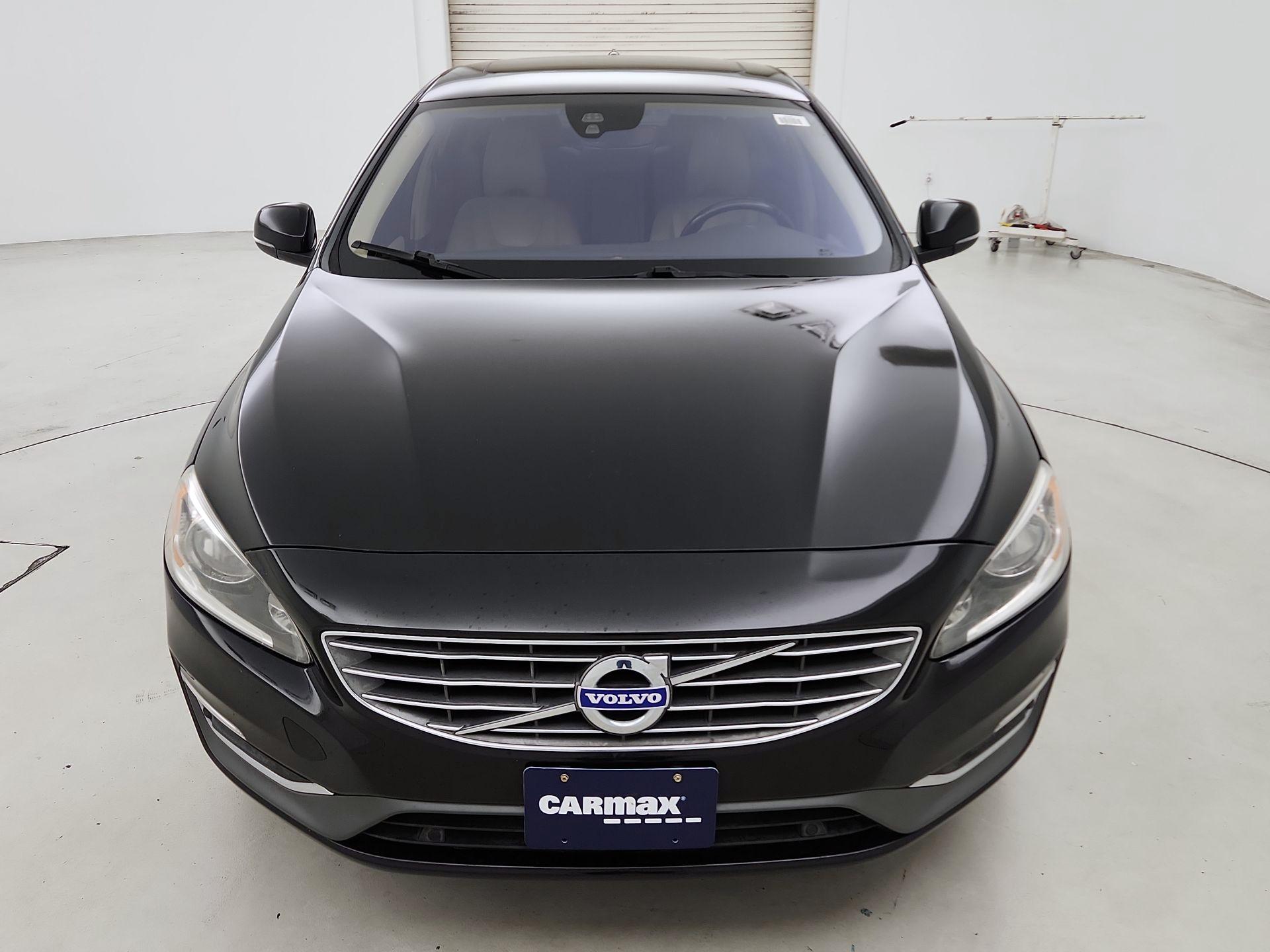 Thumbnail: 2017 Volvo S60 - 2