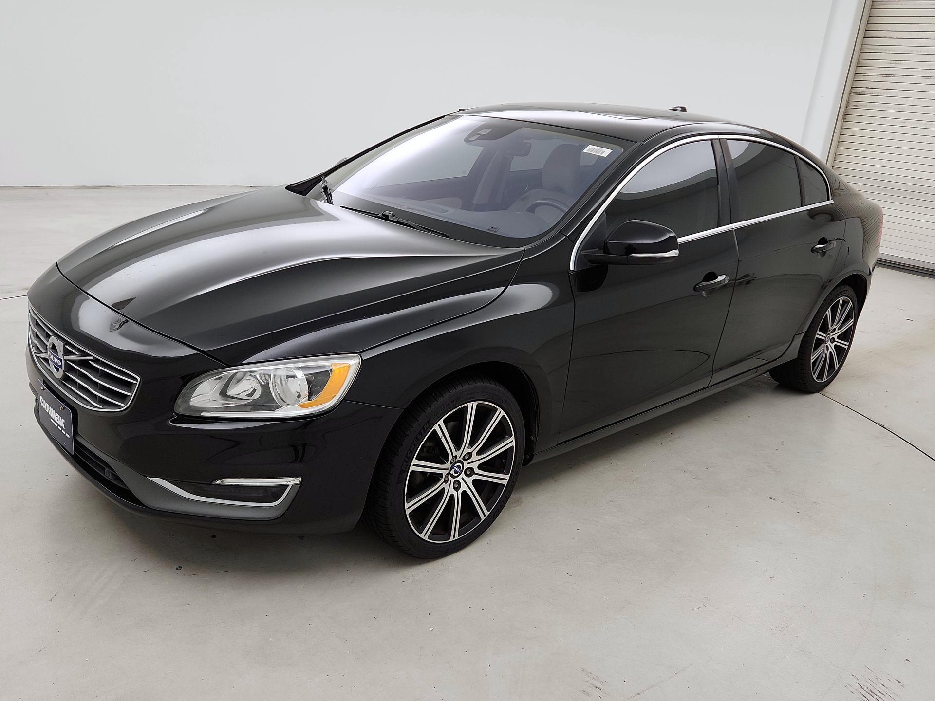 Thumbnail: 2017 Volvo S60 - 3