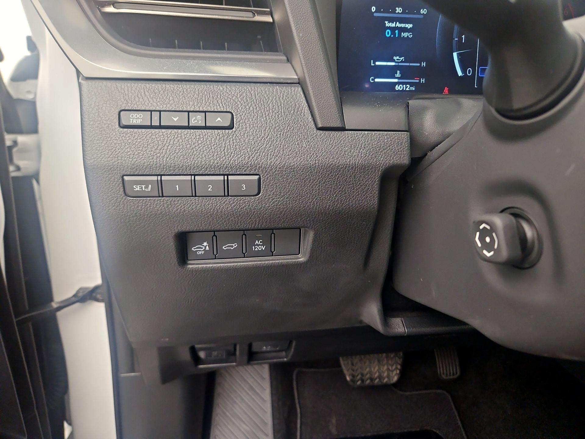 Thumbnail: 2024 Lexus GX - 13