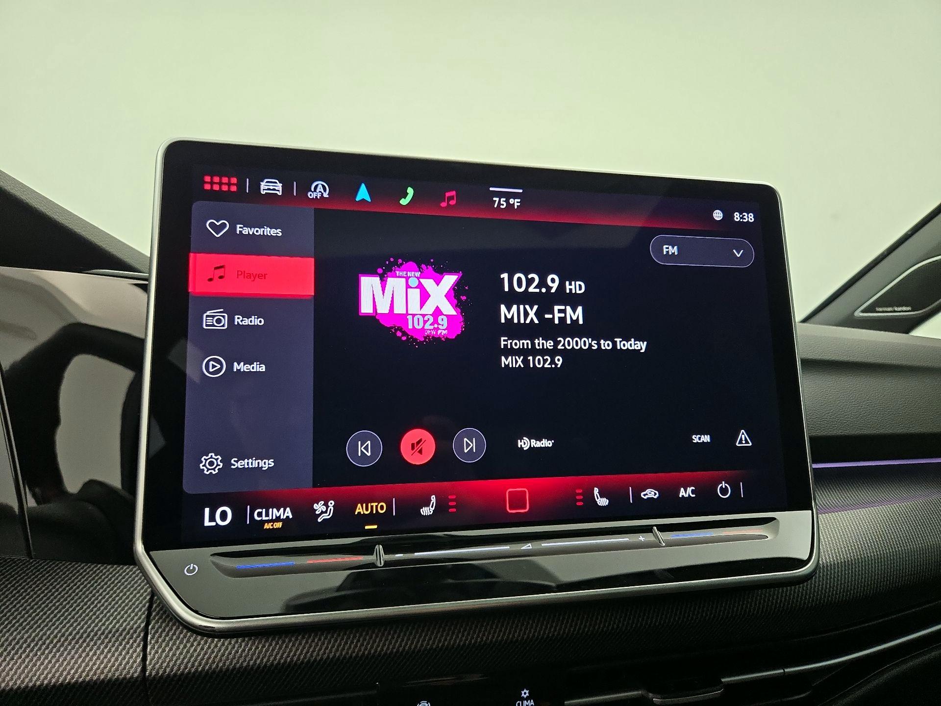 Thumbnail: 2025 Volkswagen Golf - 16