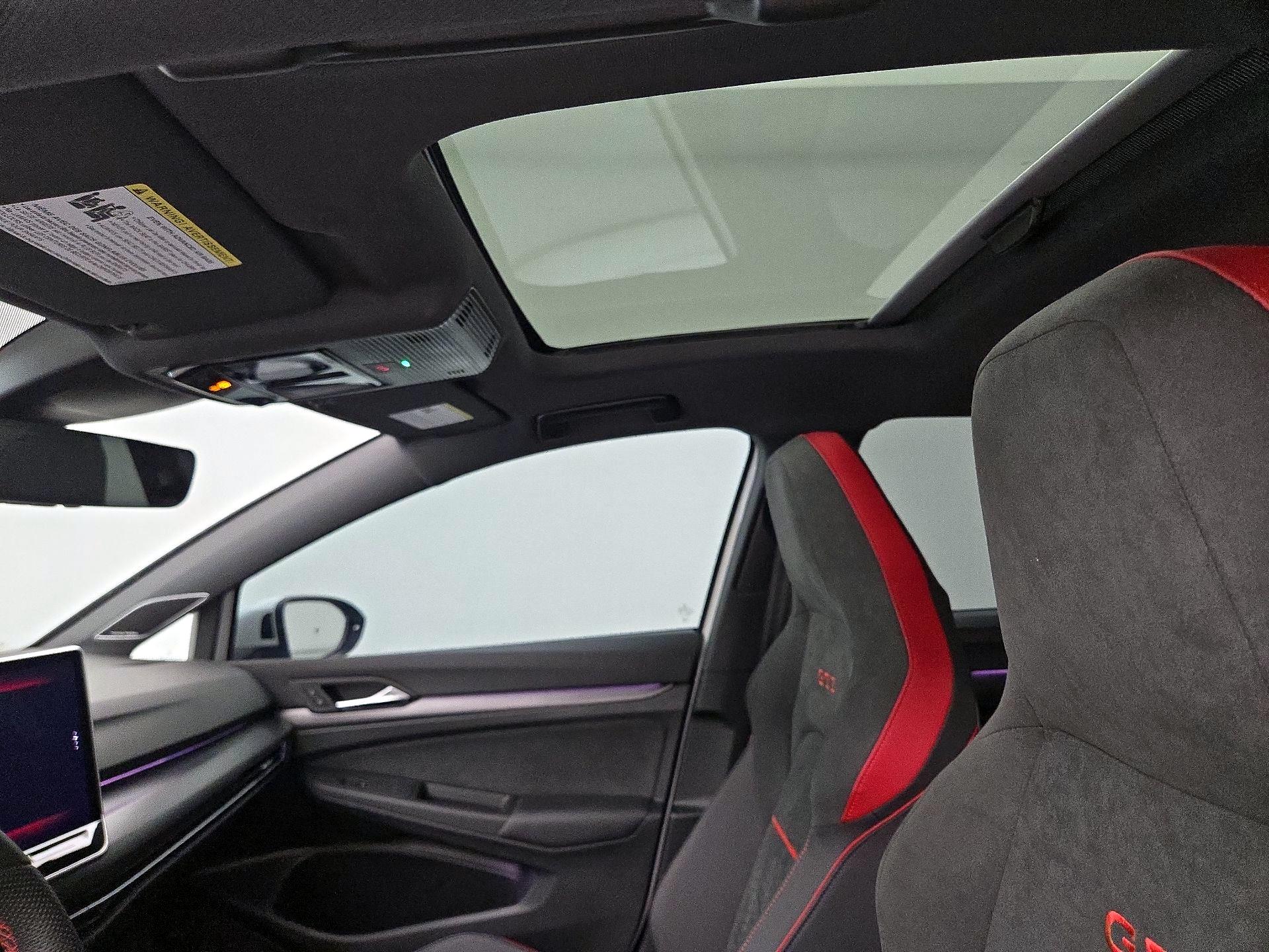 Thumbnail: 2025 Volkswagen Golf - 20