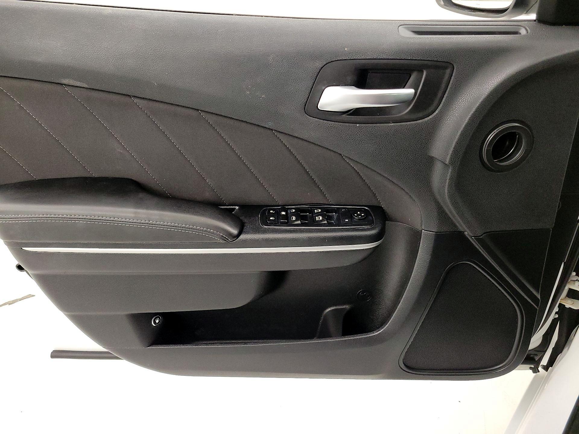 Thumbnail: 2019 Dodge Charger - 12