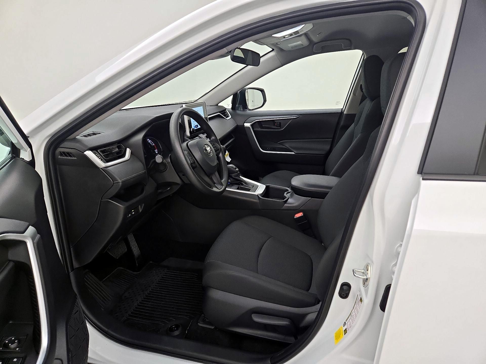 Thumbnail: 2025 Toyota RAV4 - 11