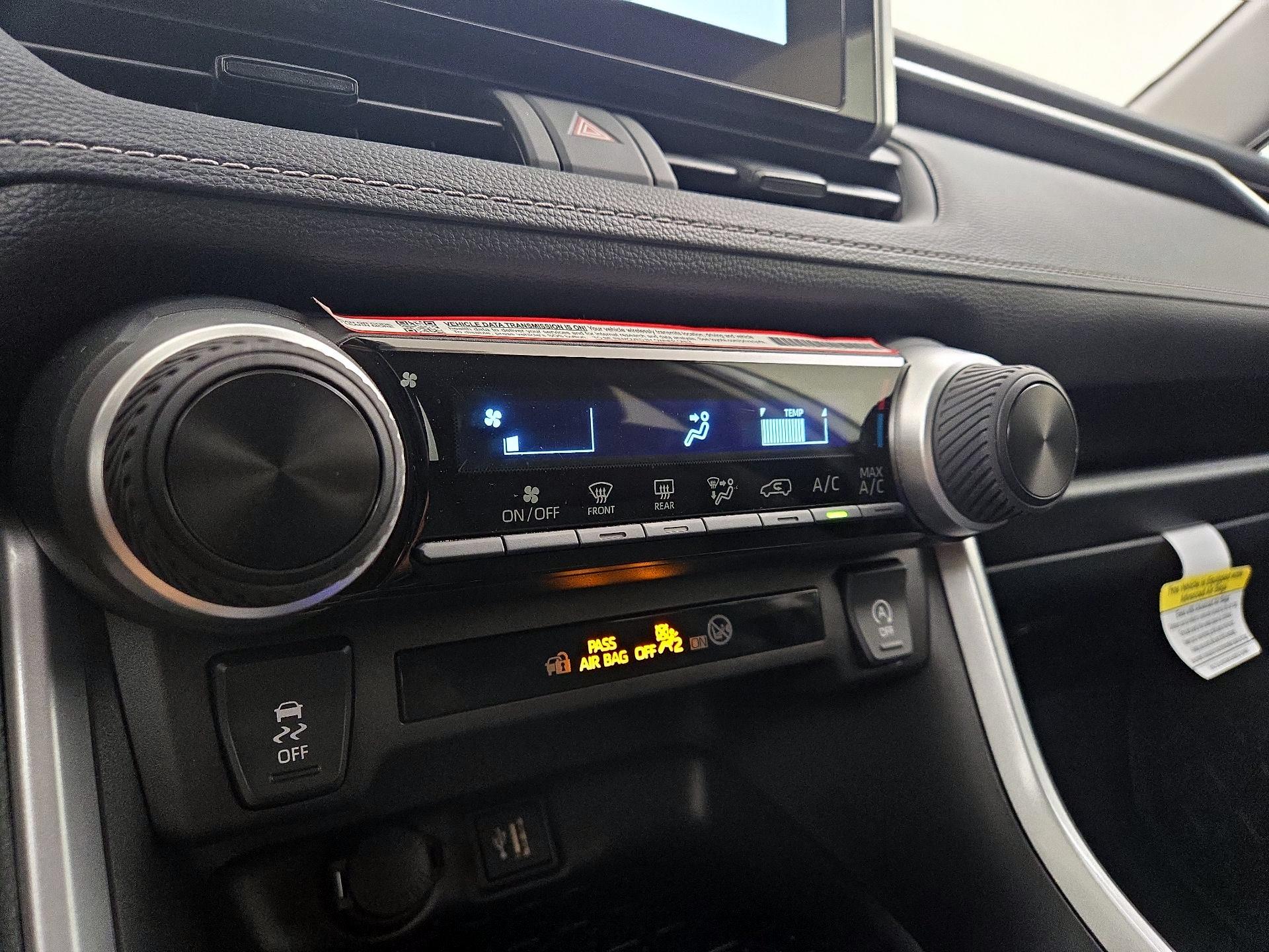 Thumbnail: 2025 Toyota RAV4 - 16