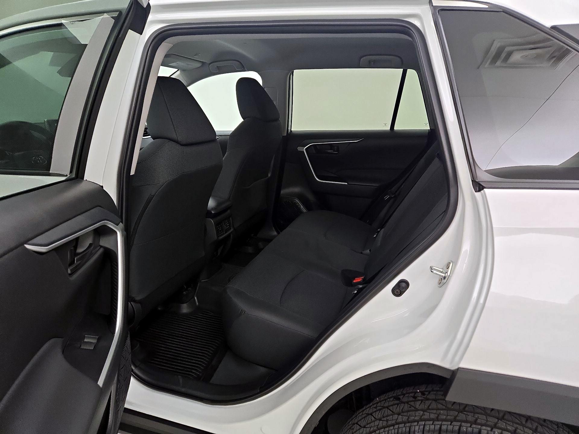 Thumbnail: 2025 Toyota RAV4 - 19