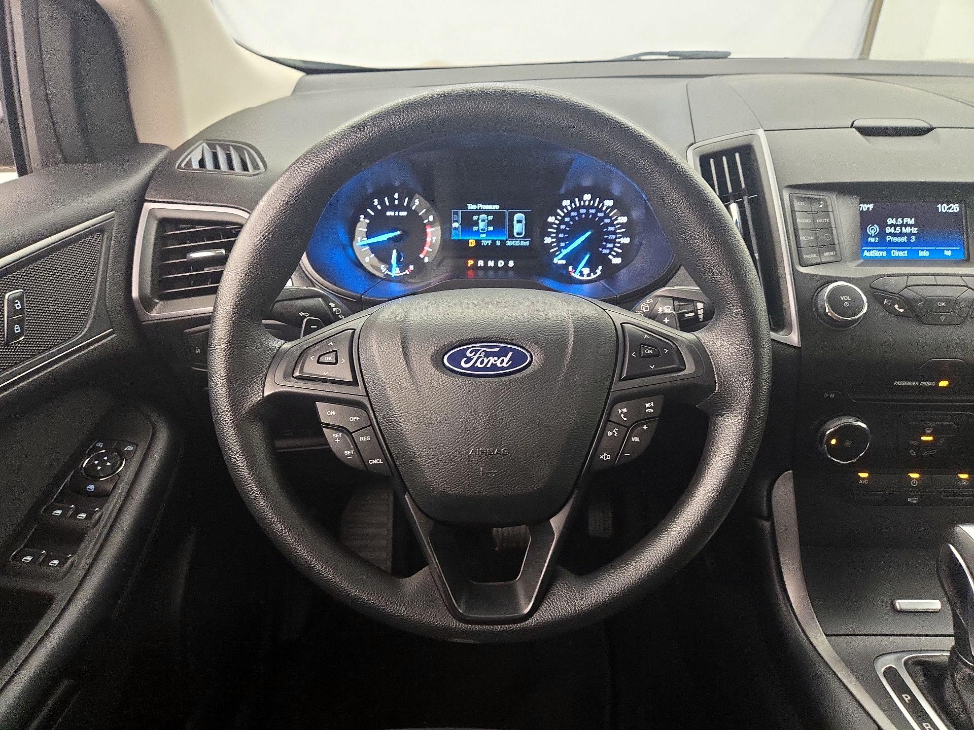 Thumbnail: 2018 Ford Edge - 10