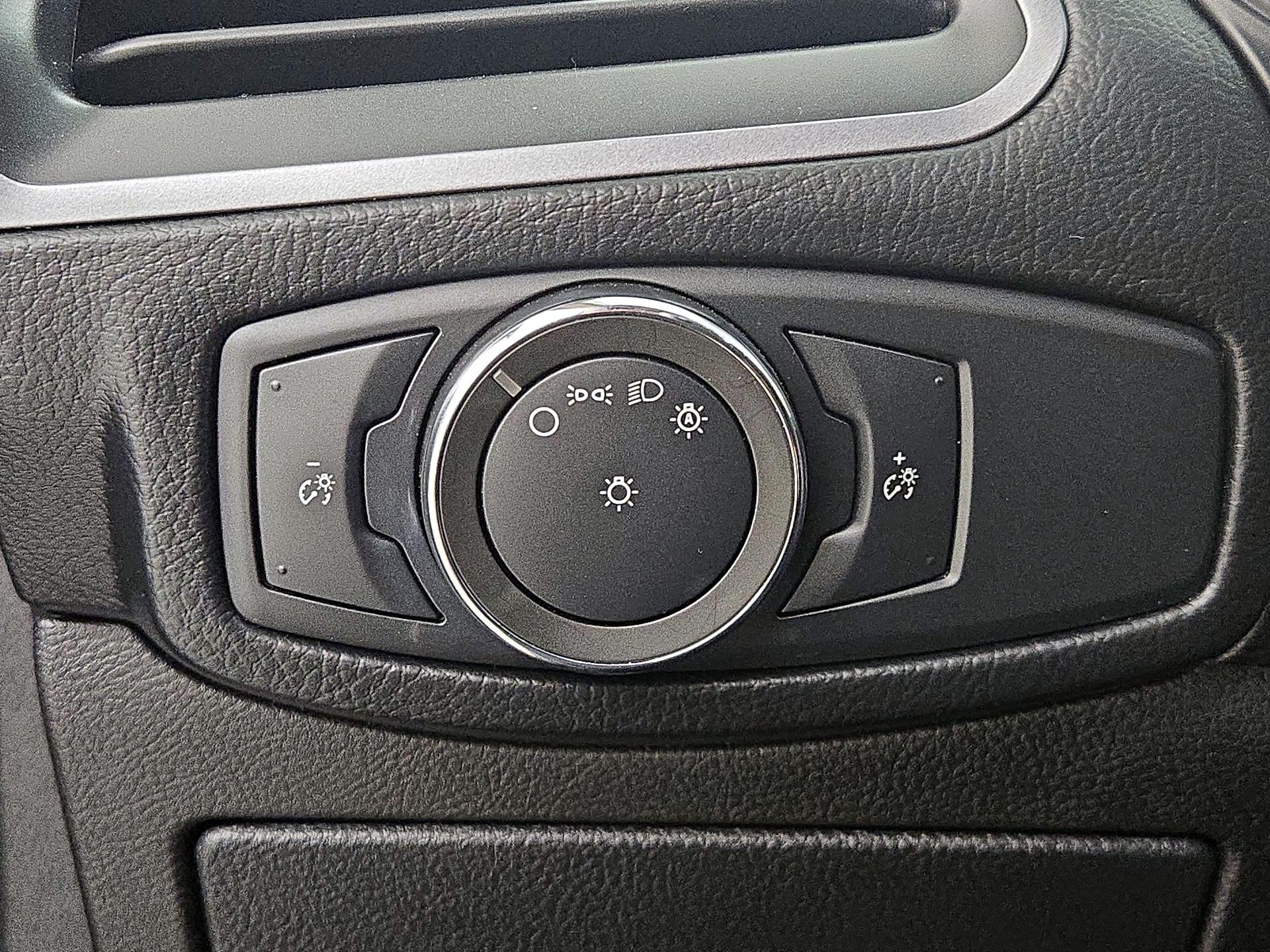 Thumbnail: 2018 Ford Edge - 13