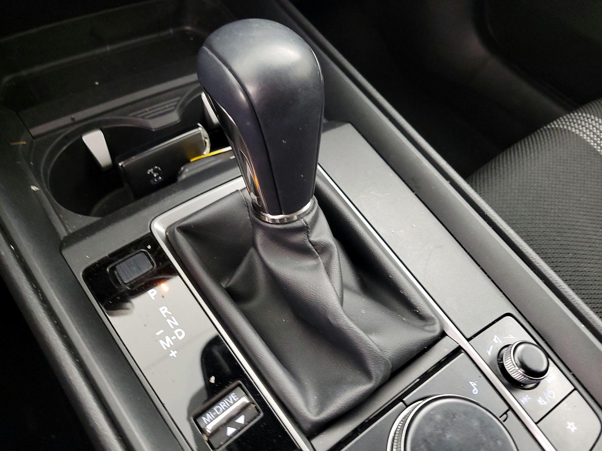 Thumbnail: 2025 Mazda CX-50 - 17