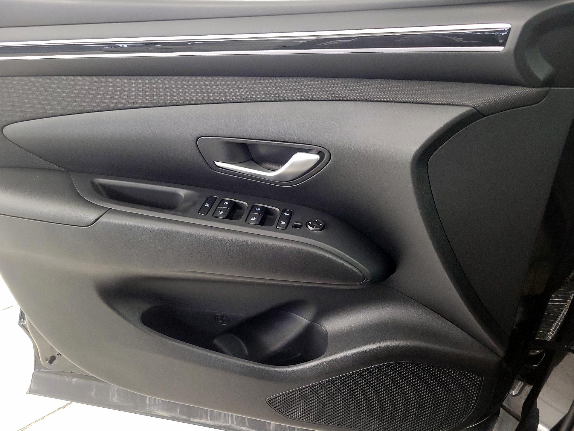 Thumbnail: 2023 Hyundai Tucson - 12