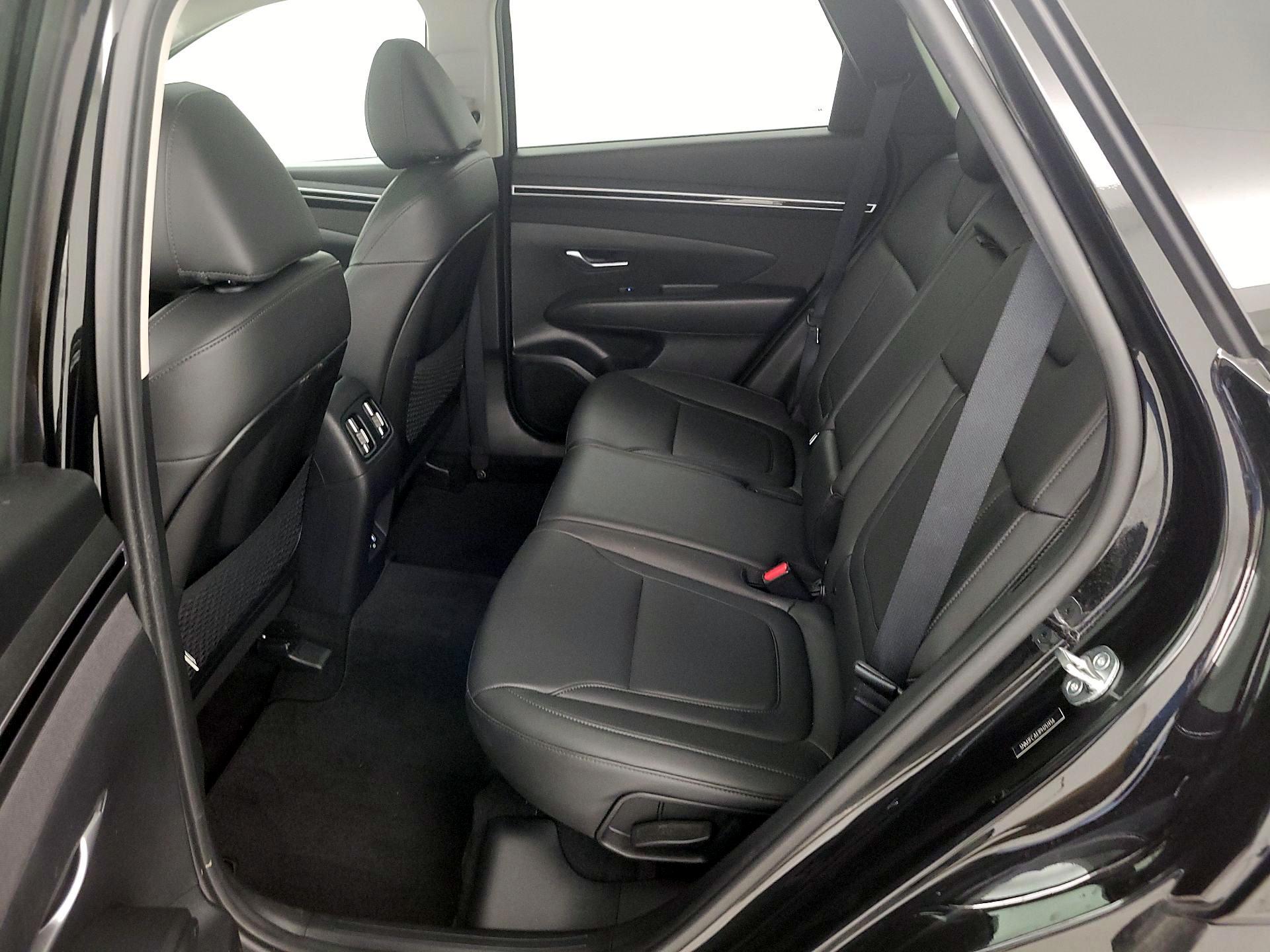 Thumbnail: 2023 Hyundai Tucson - 19