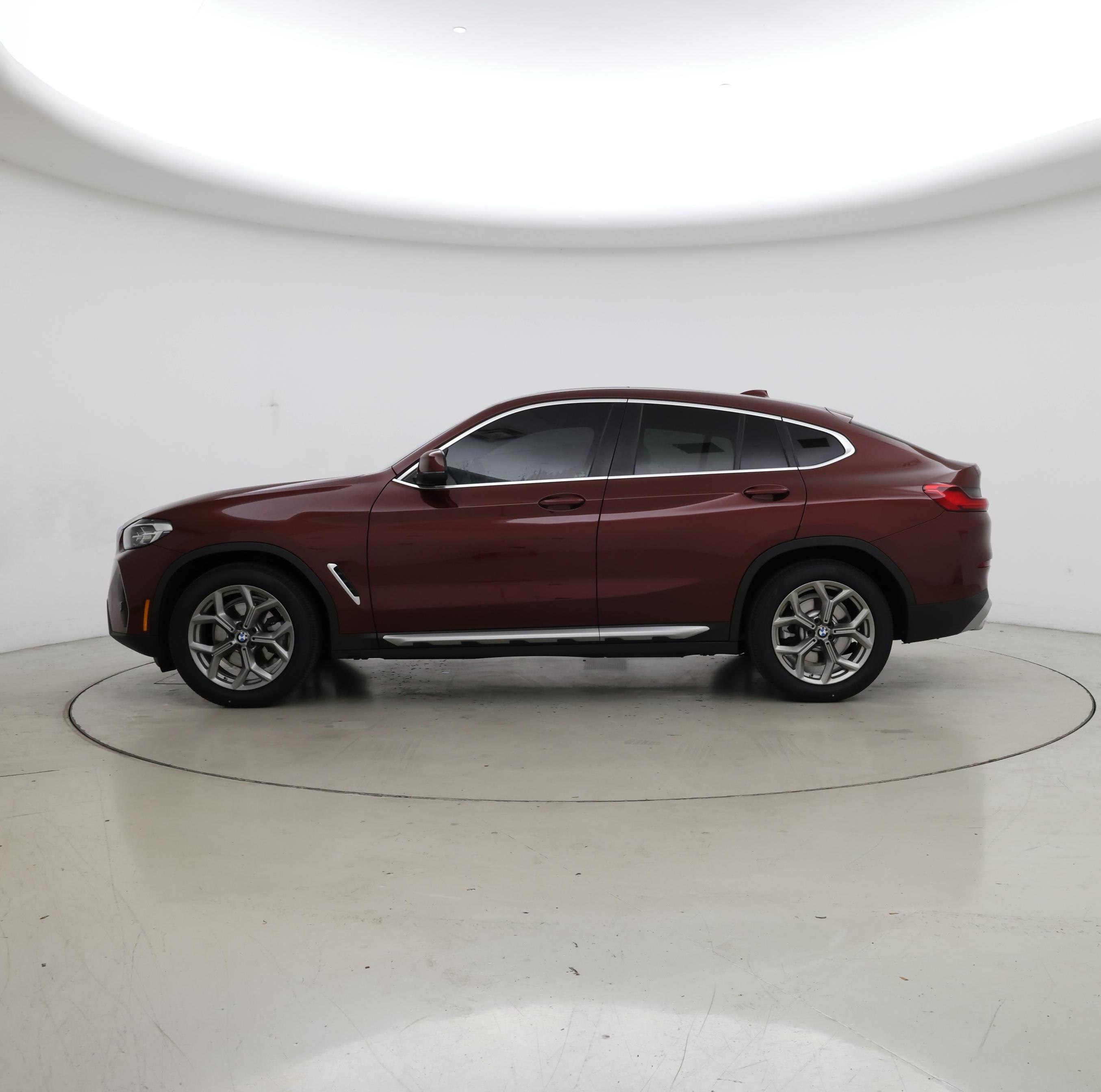 Thumbnail: 2022 BMW X4 - 3