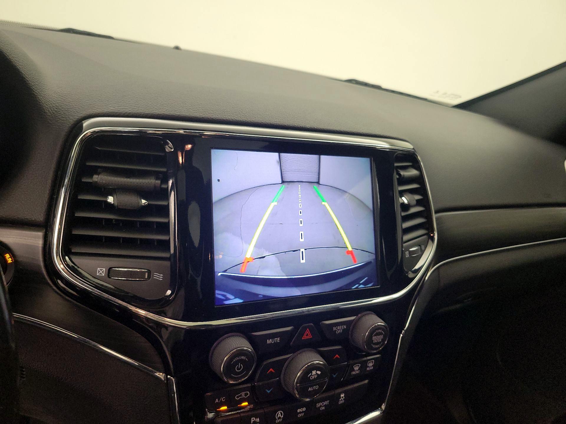 Thumbnail: 2020 Jeep Grand Cherokee - 15