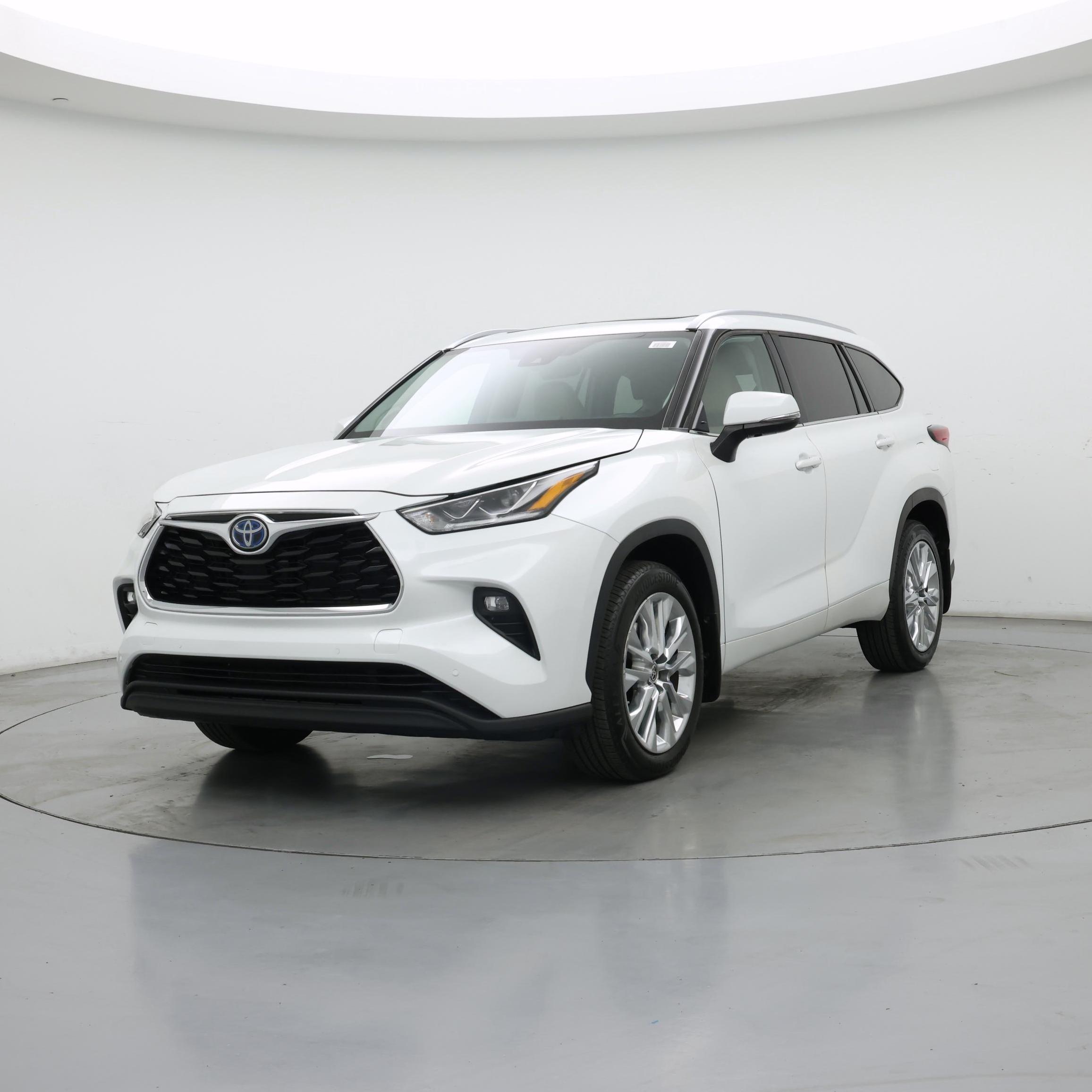 Thumbnail: 2023 Toyota Highlander - 4