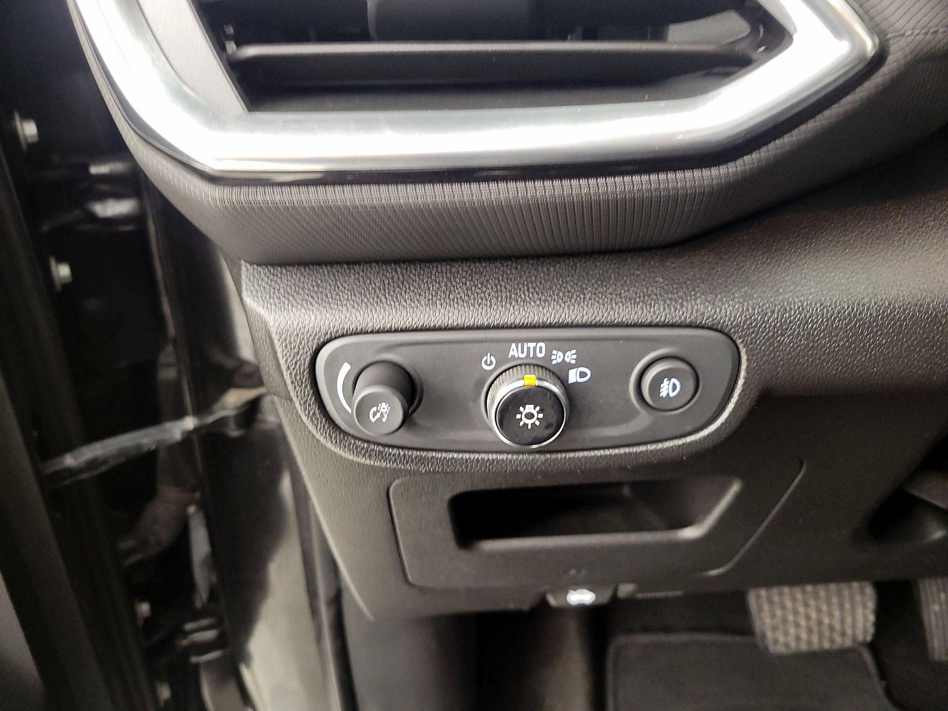 Thumbnail: 2021 Chevrolet TrailBlazer - 13