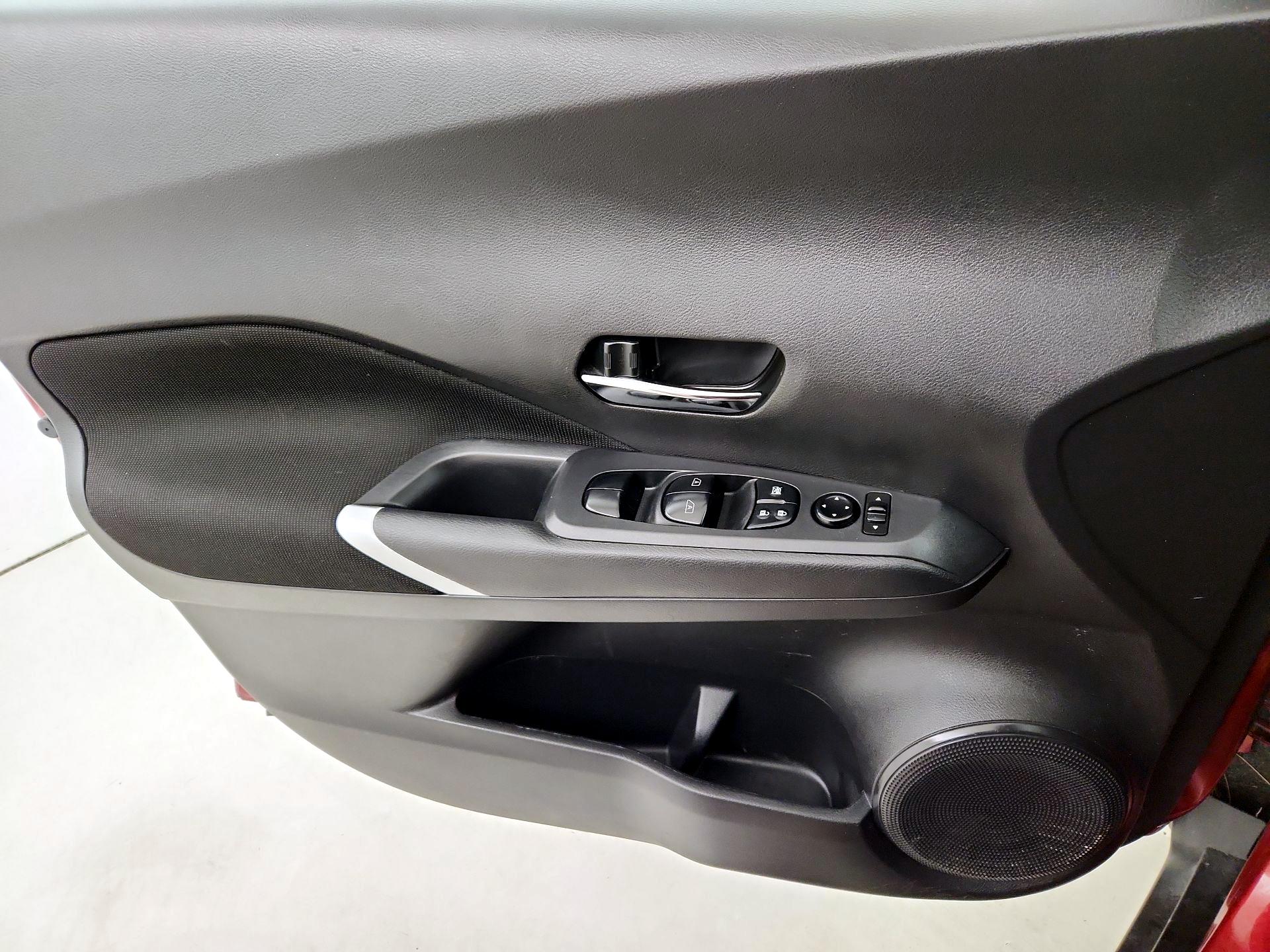 Thumbnail: 2024 Nissan Kicks - 12