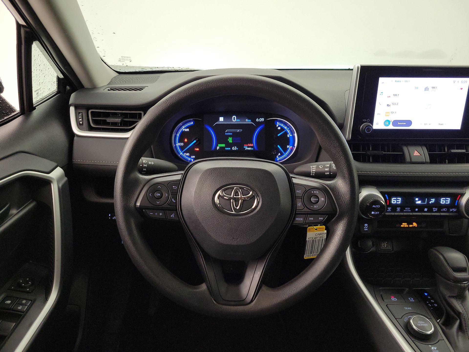 Thumbnail: 2025 Toyota RAV4 - 10