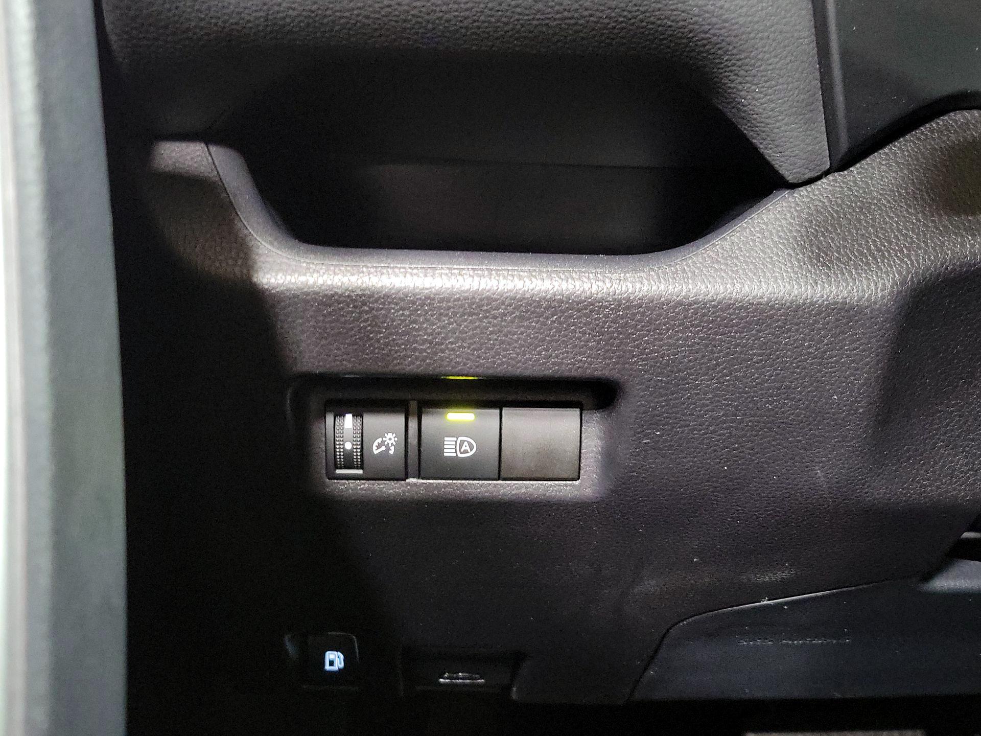 Thumbnail: 2025 Toyota RAV4 - 13