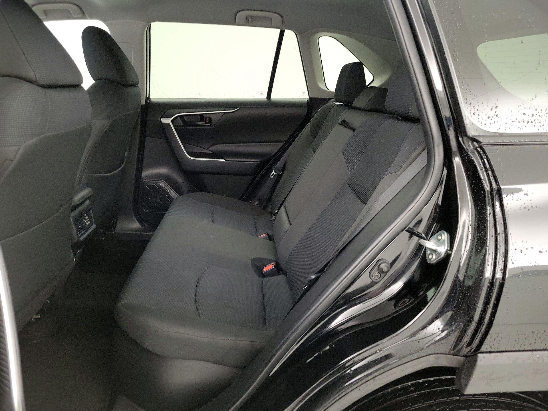 Thumbnail: 2025 Toyota RAV4 - 18